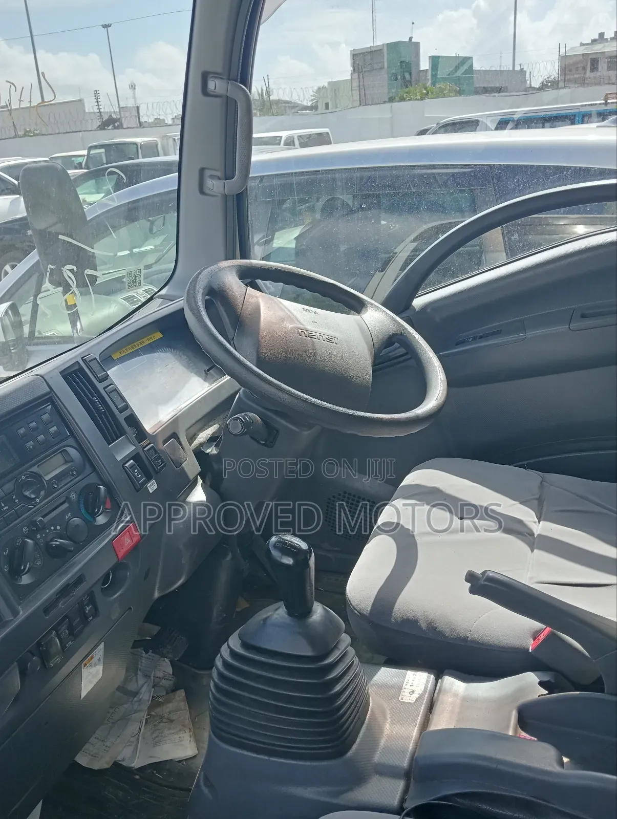 Isuzu NPR 85 Freezer Body