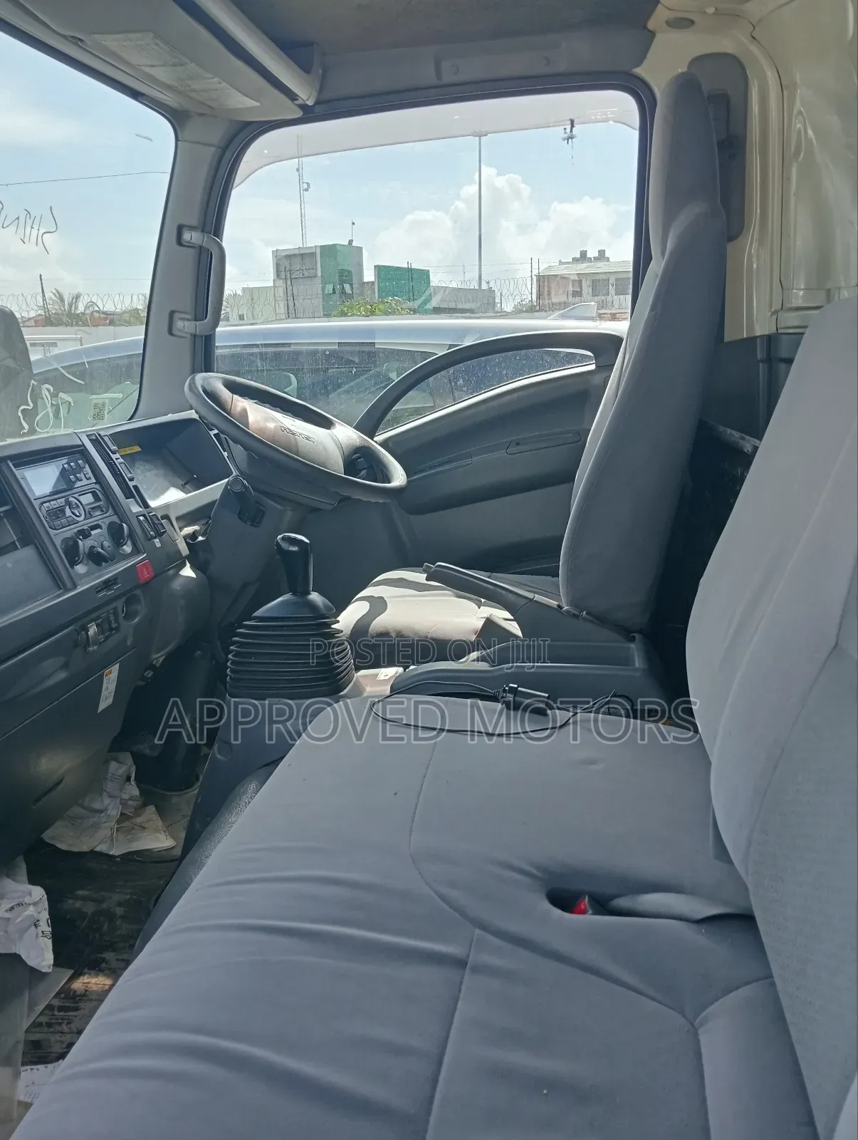 Isuzu NPR 85 Freezer Body