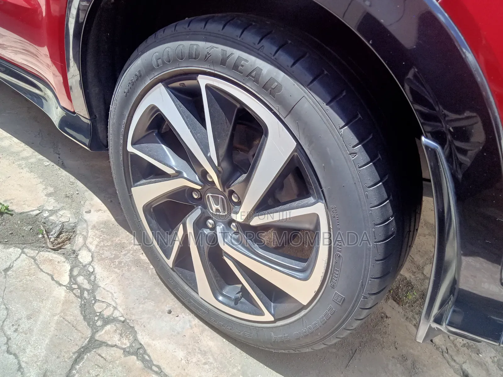 Honda Vezel 2018 Red