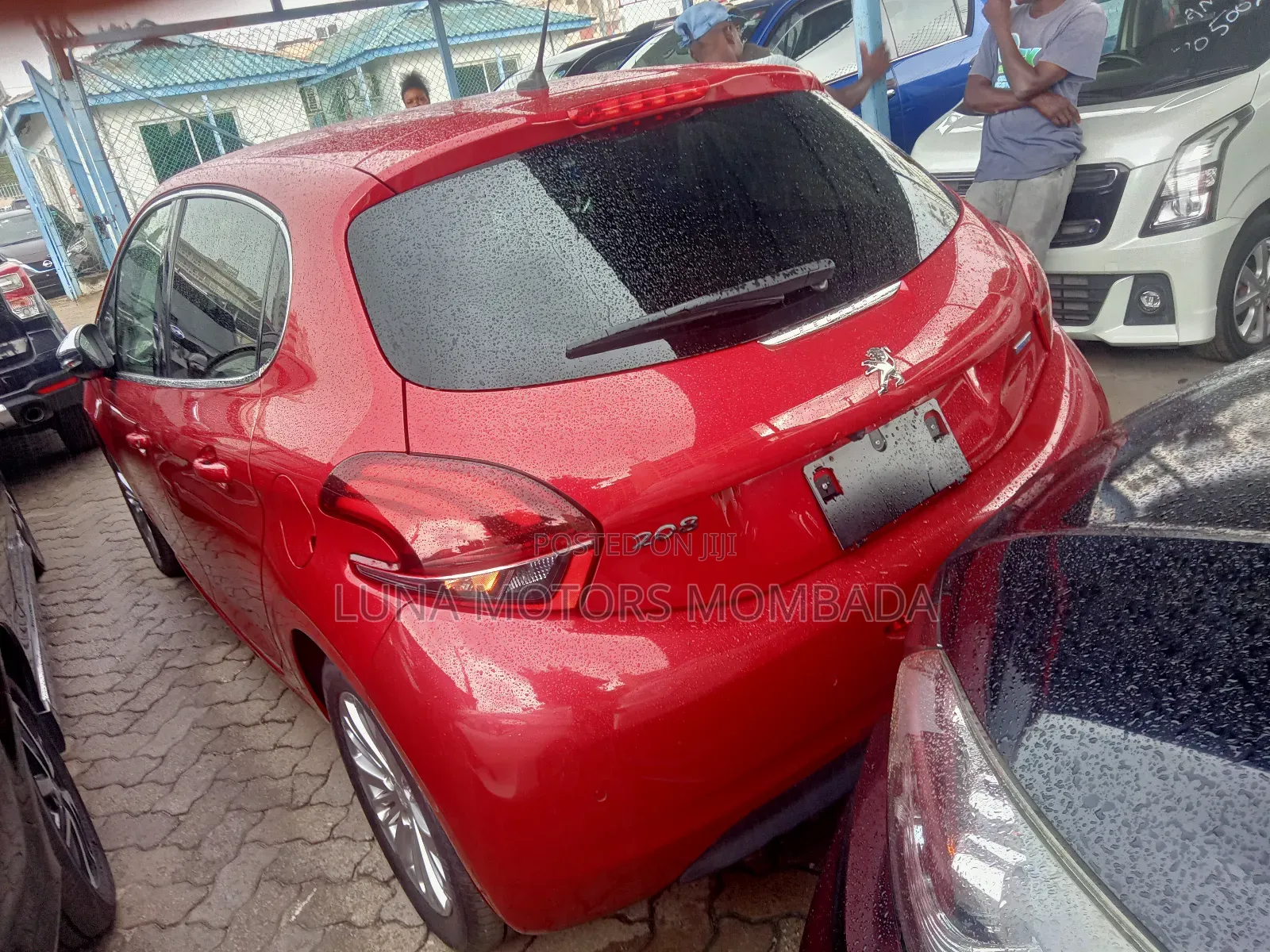 Peugeot 208 2017 Red