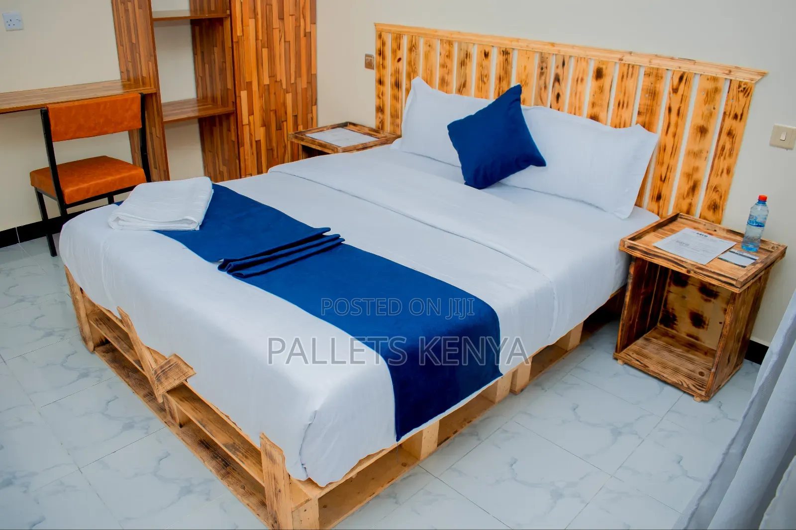 5x6 Pallet Bed With Two Side Tables