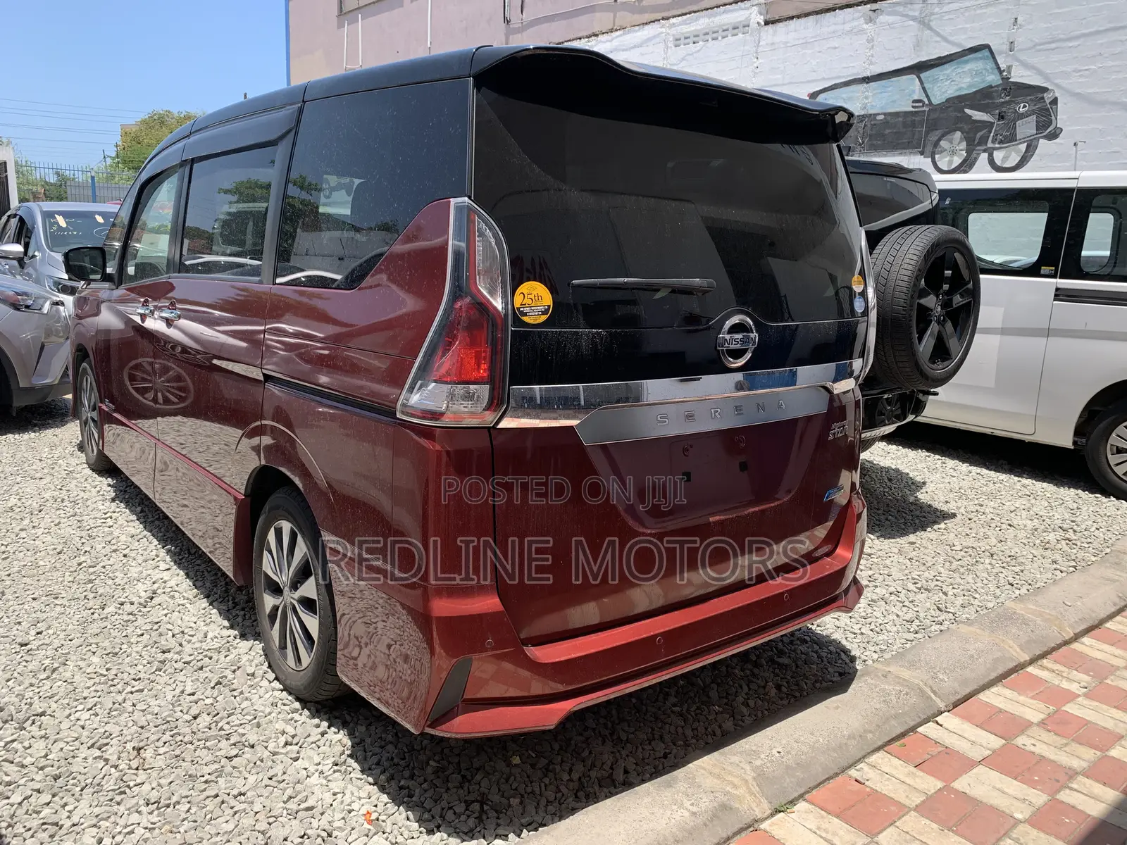Nissan Serena 2017 Red
