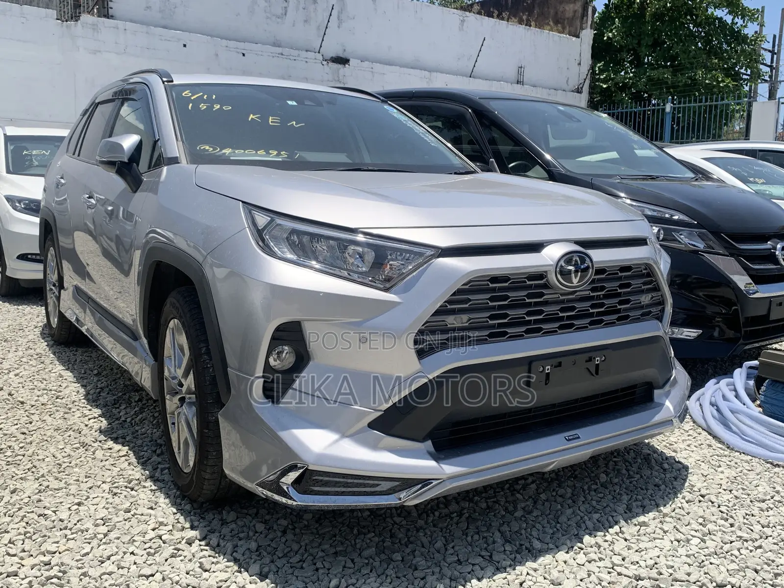 Toyota RAV4 LE FWD 2019 Silver