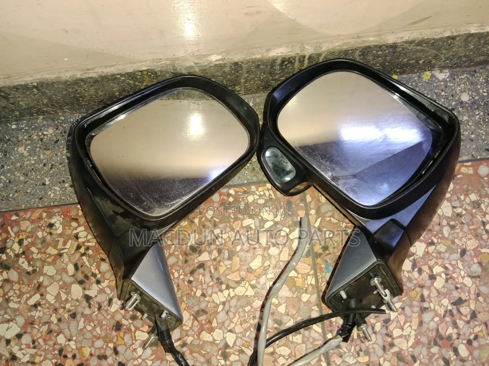 Toyota Noah / Voxy Sidemirror