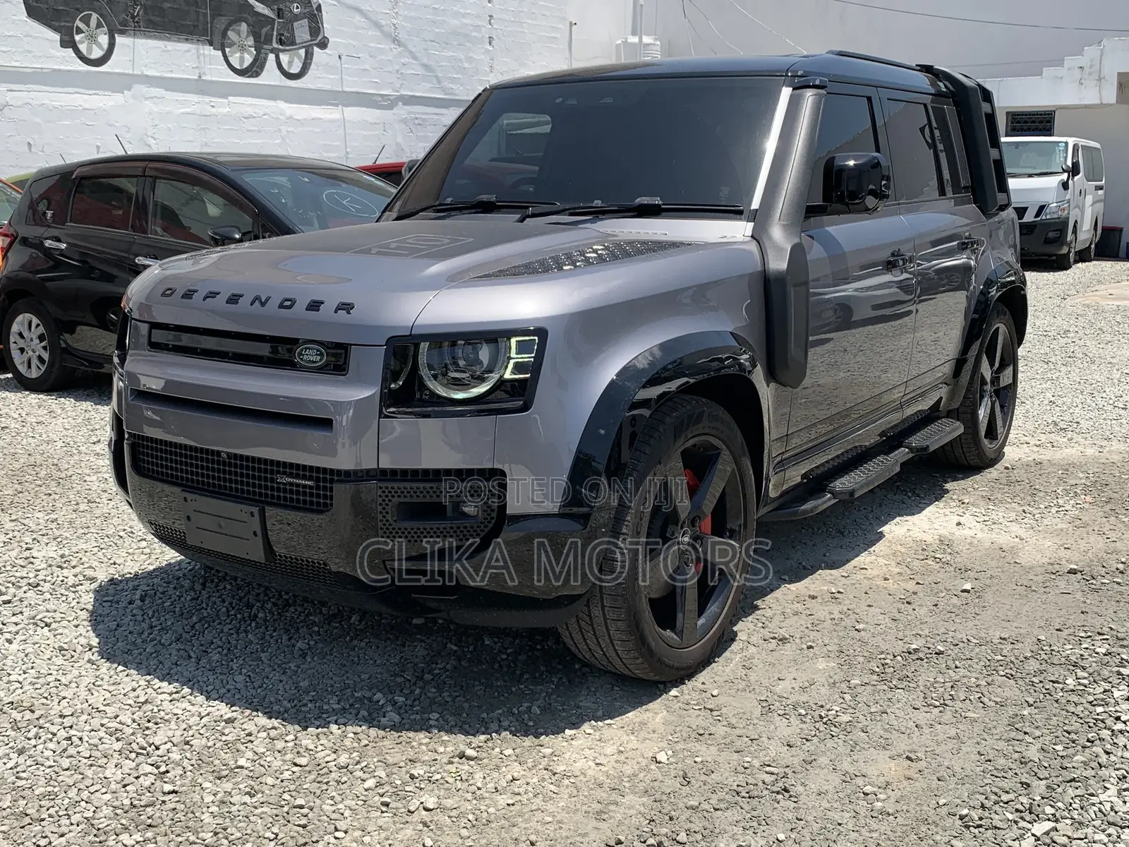 Land Rover Defender X-Dynamic SE 2023 Gray