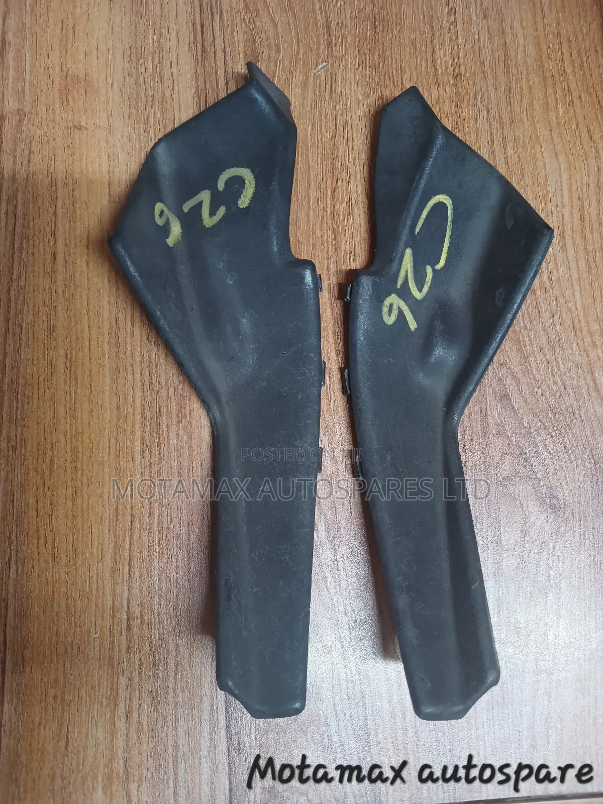 Nissan Serena C26 Windscreen Finisher. Price Per Piece.