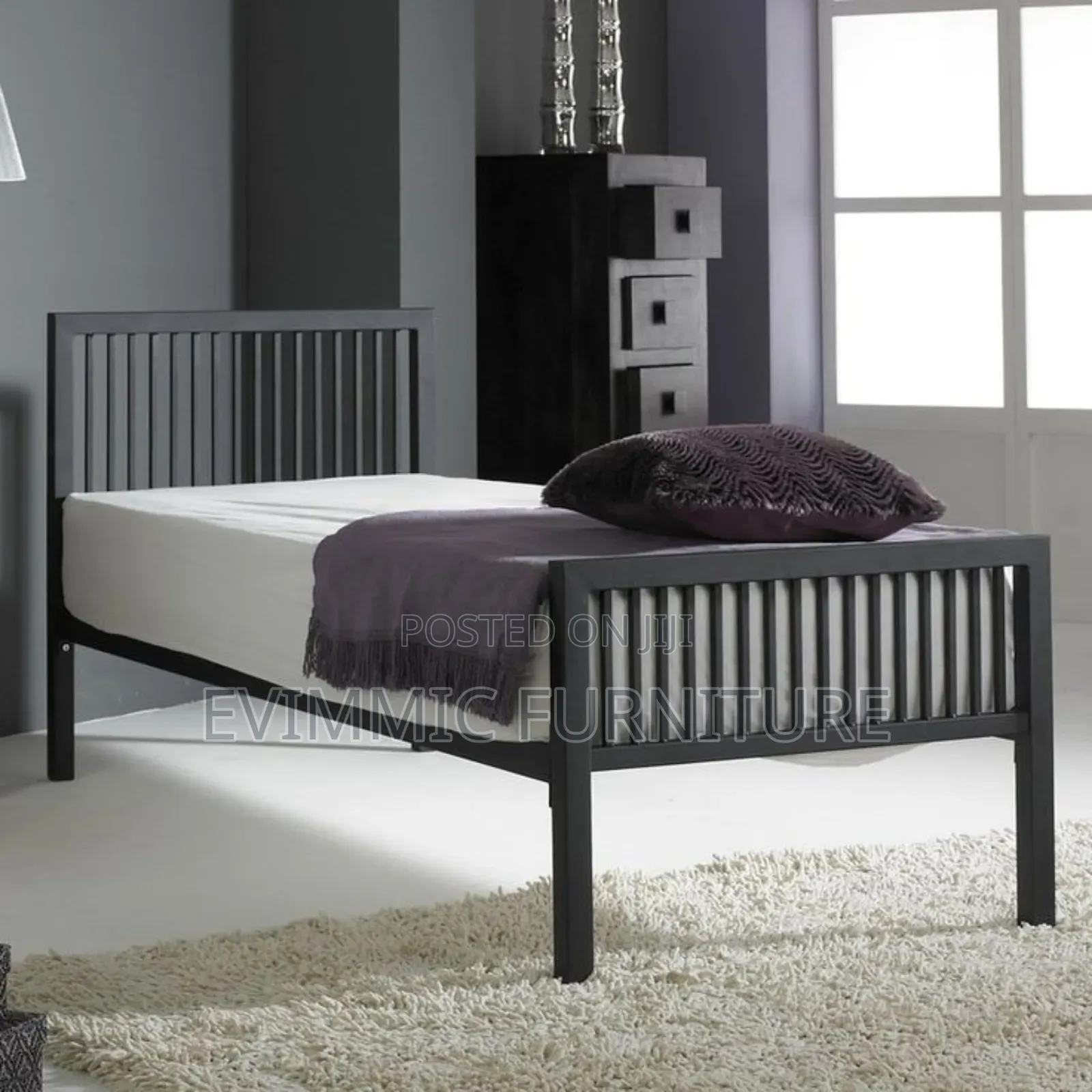 Single Metal Beds 3 X 6 Ft or 36"*74"