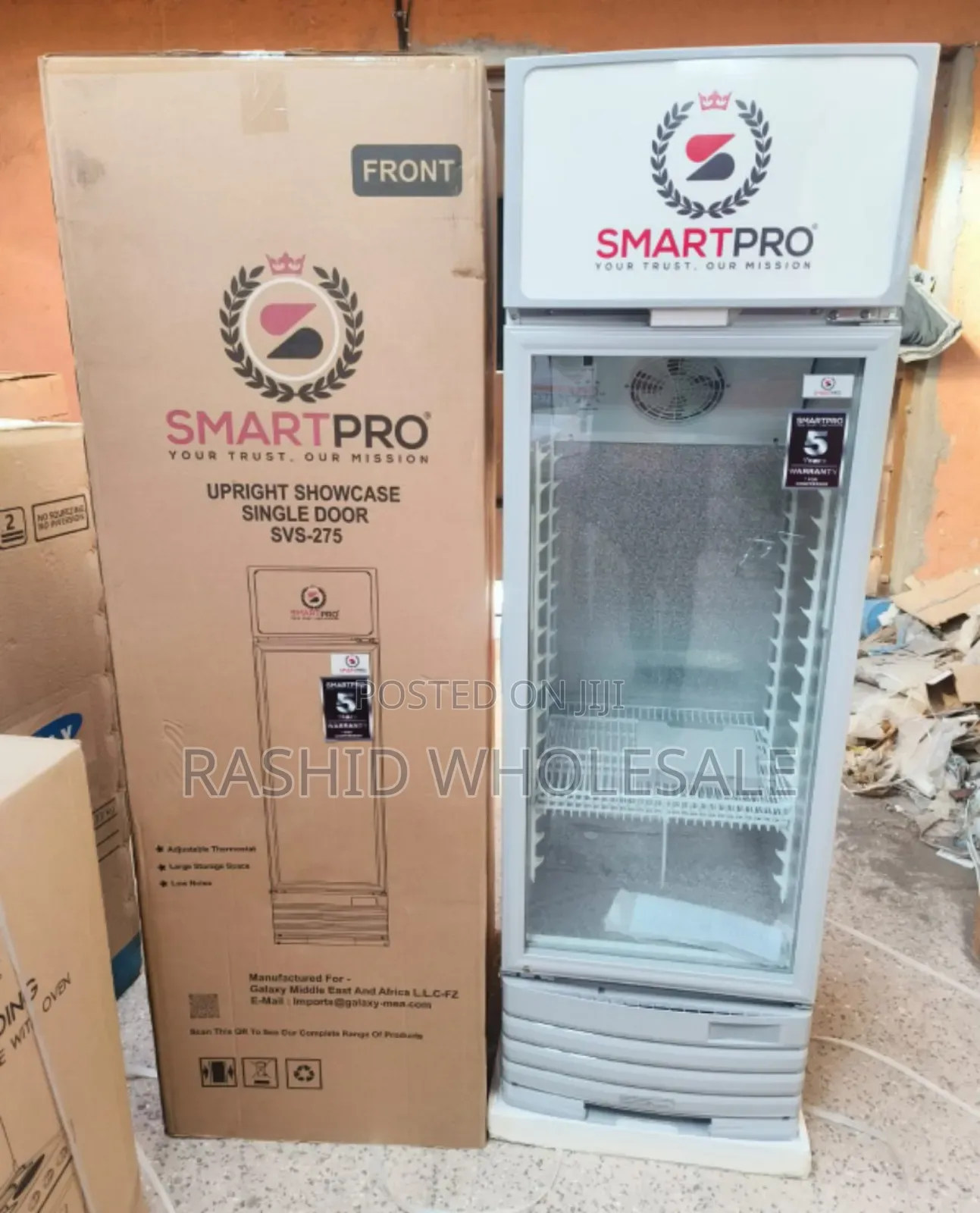 Refrigerator Showcase 295l.