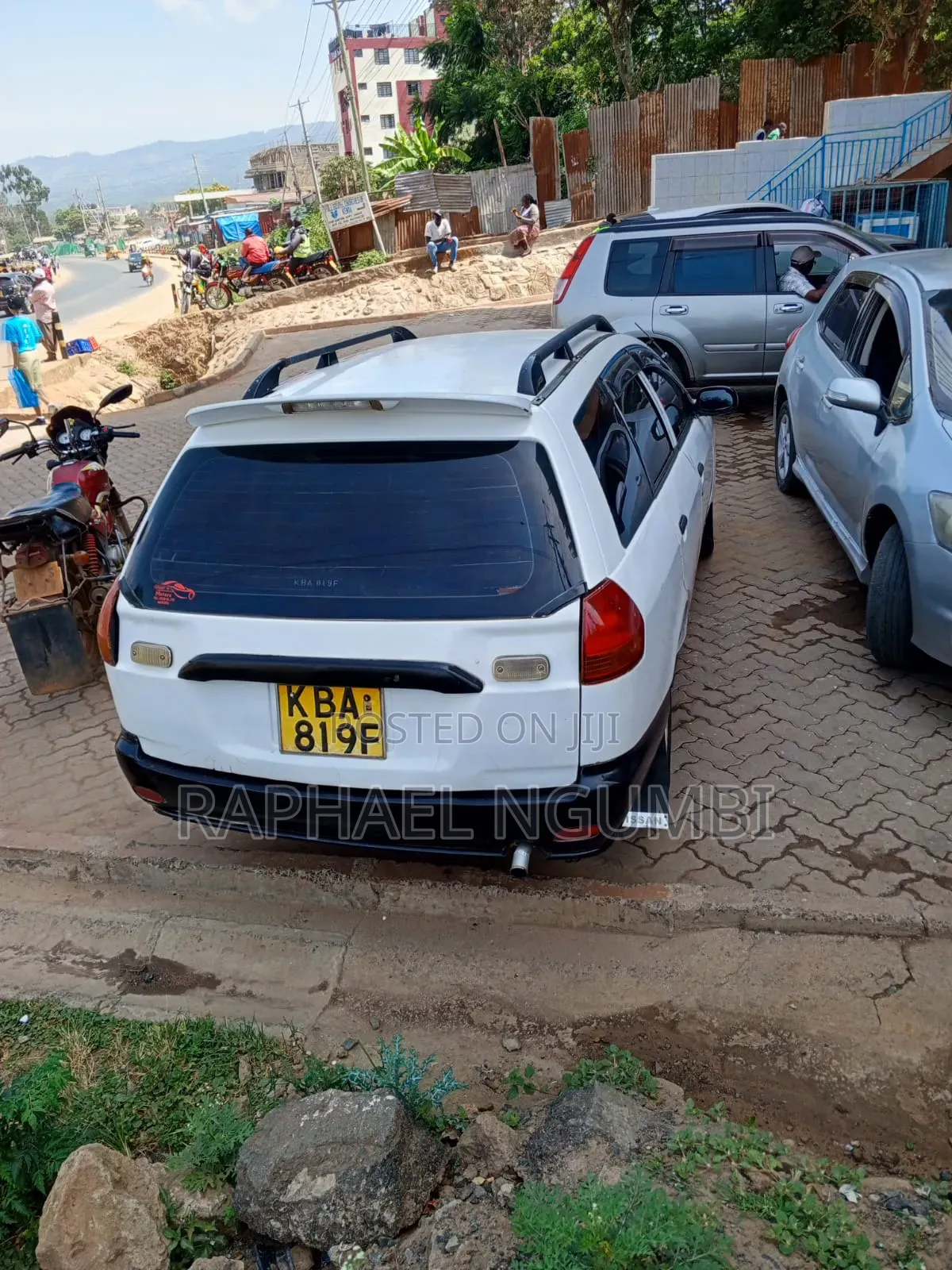 Nissan Advan 2001 White