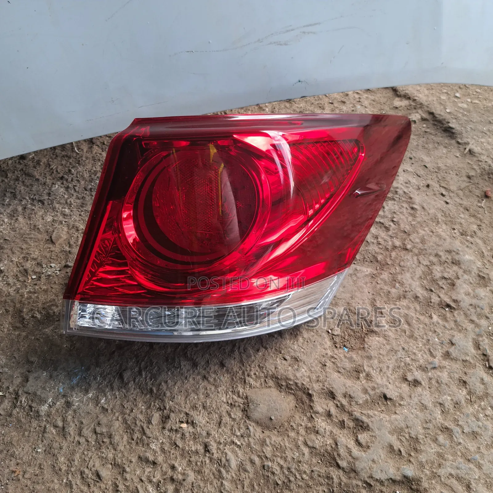 Crown Athlete 2014 to 2018 Tail Light Backlight