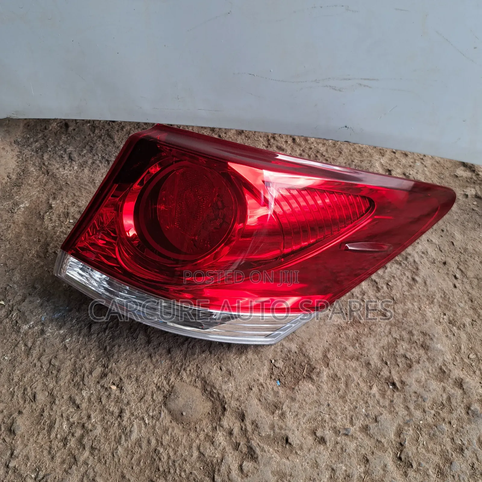 Crown Athlete 2014 to 2018 Tail Light Backlight