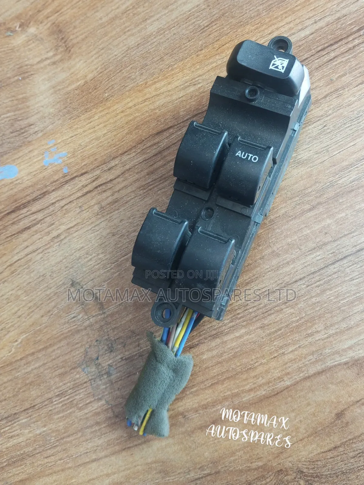 Suzuki Alto 2010 Door Main Switch.