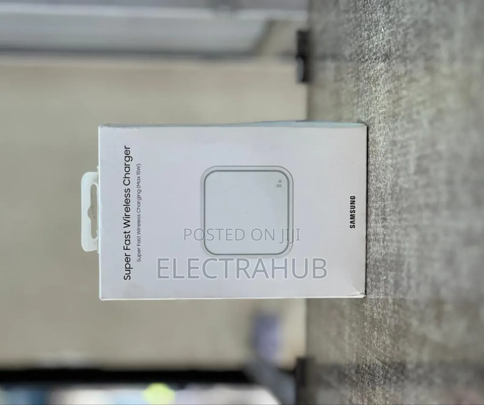 Super Fast Wireless Charger New Sealed in a Shop