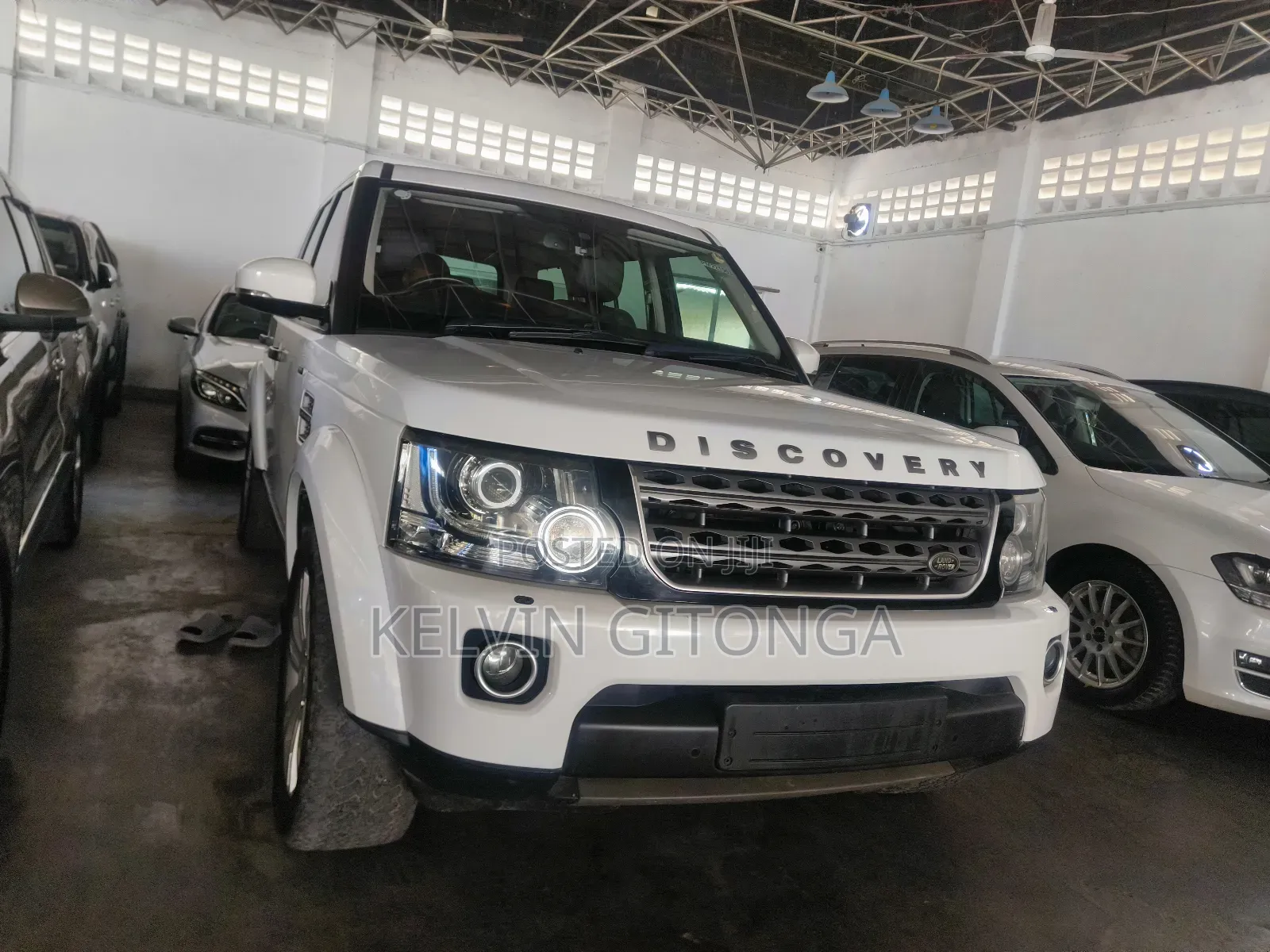 Land Rover Discovery Sport 2018 White