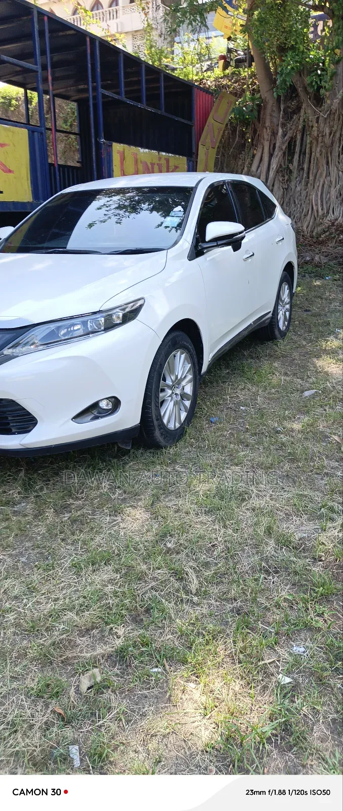 Toyota Harrier 2.0 2015 White