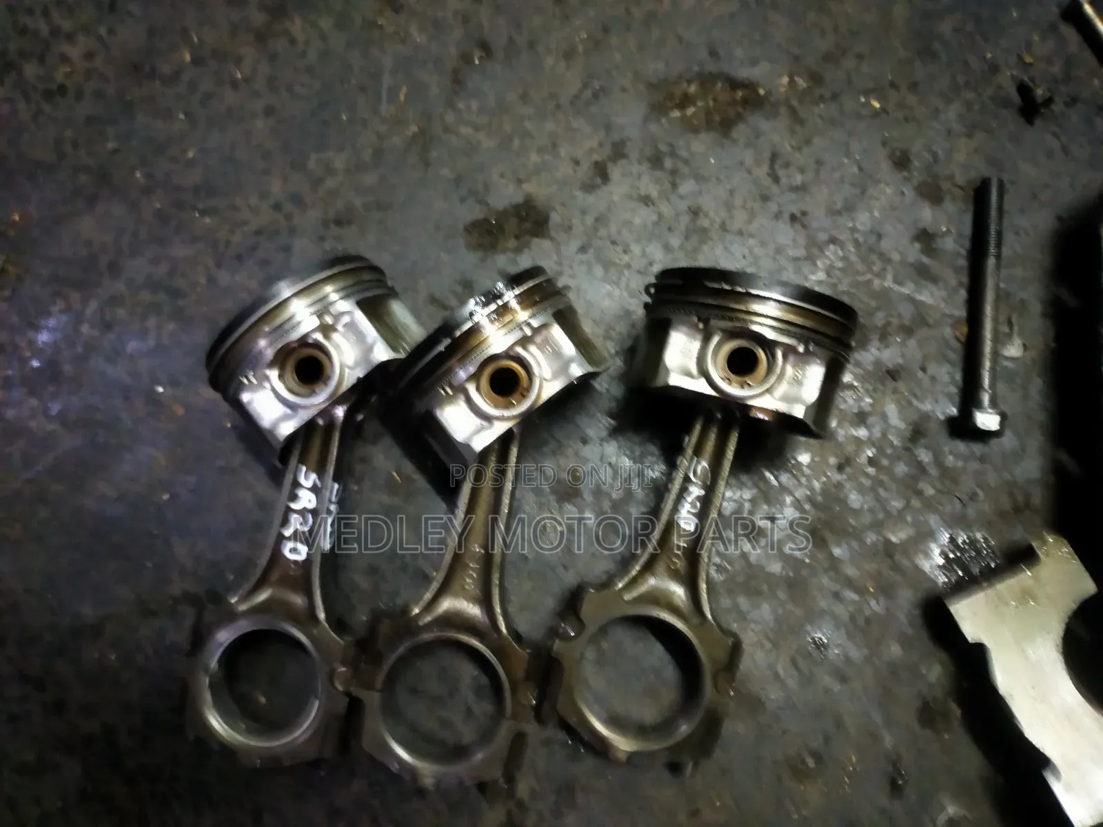 Nissan Xtrail SR20 Pistons and Conrods Complete