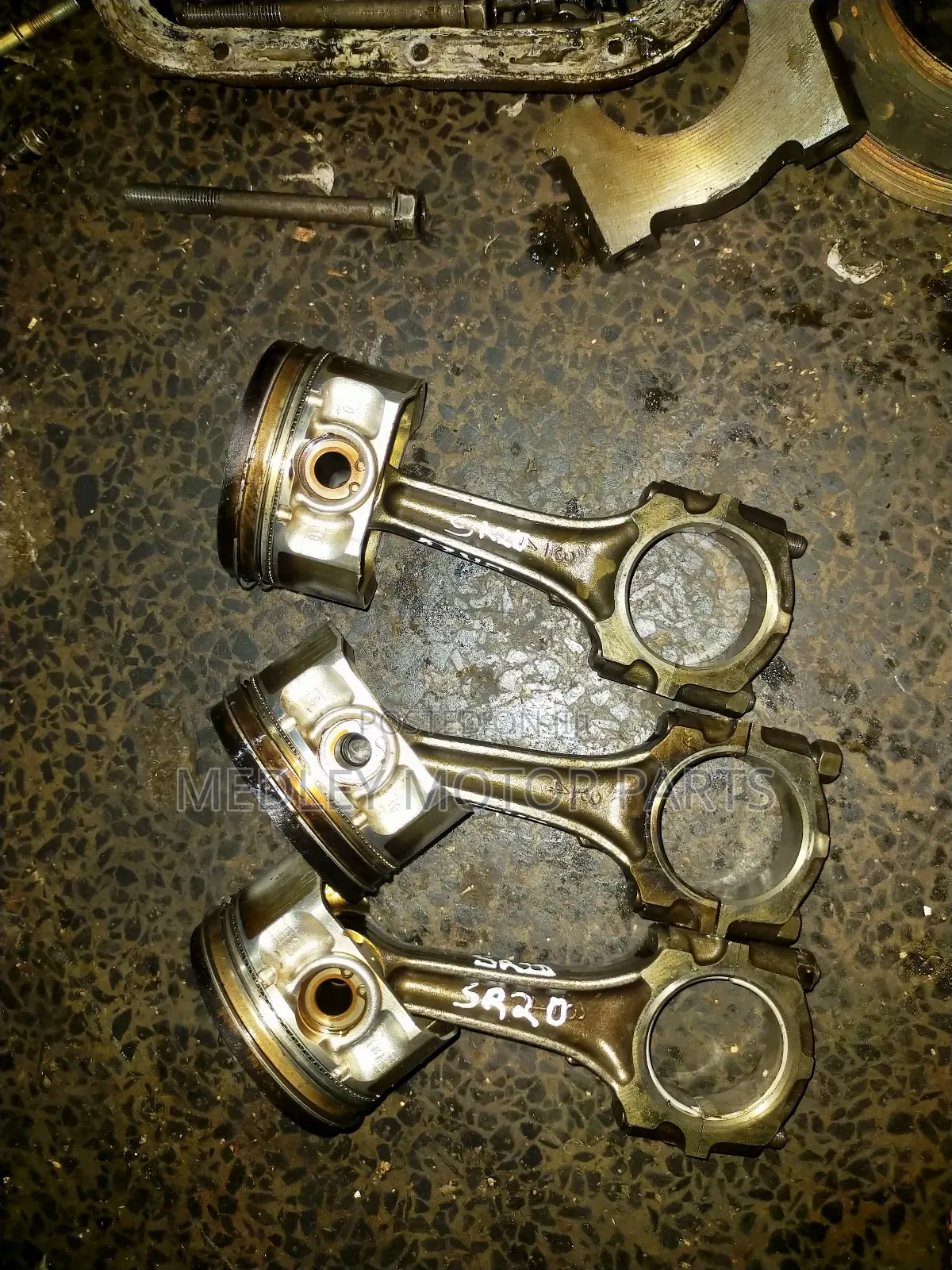 Nissan Xtrail SR20 Pistons and Conrods Complete