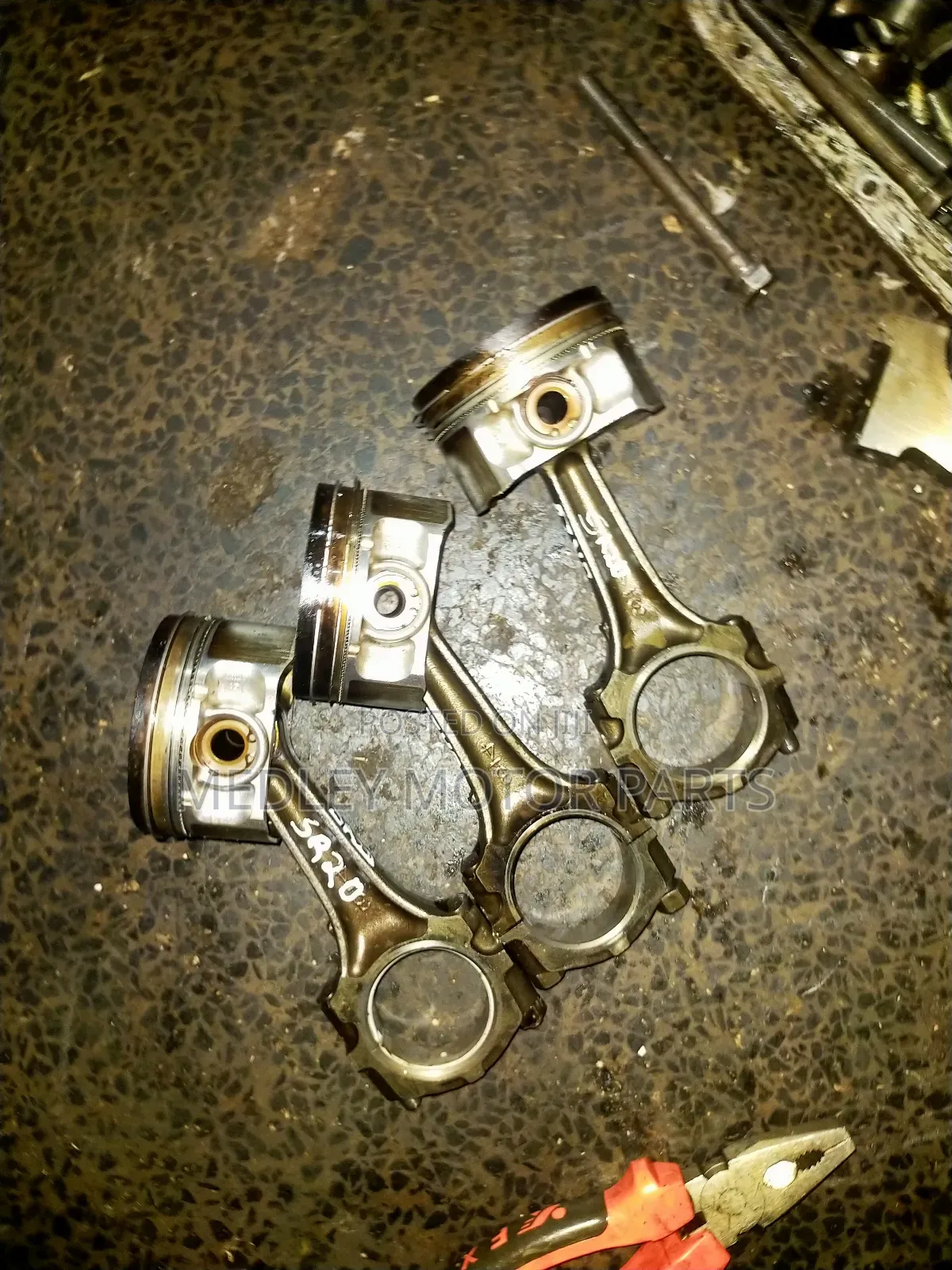 Nissan Xtrail SR20 Pistons and Conrods Complete