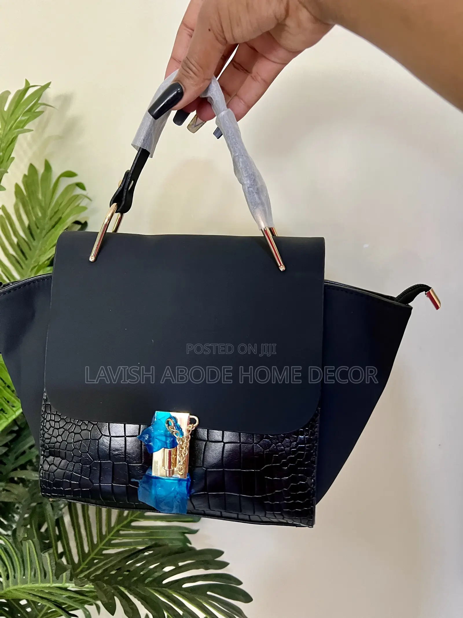 Black Classy Handbag