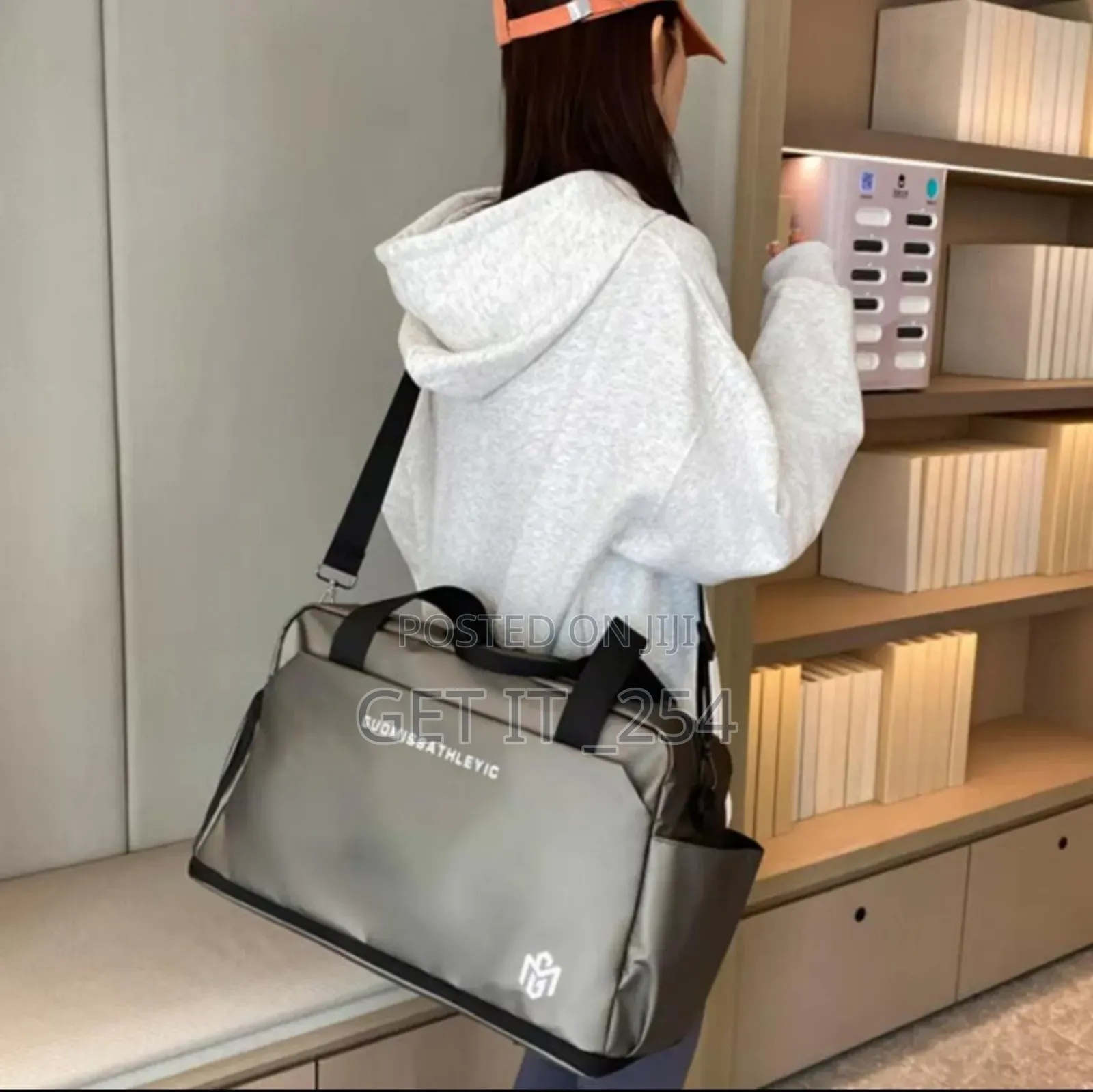 *Restocked Multifunction/ Unisex Gym/Travel Bag