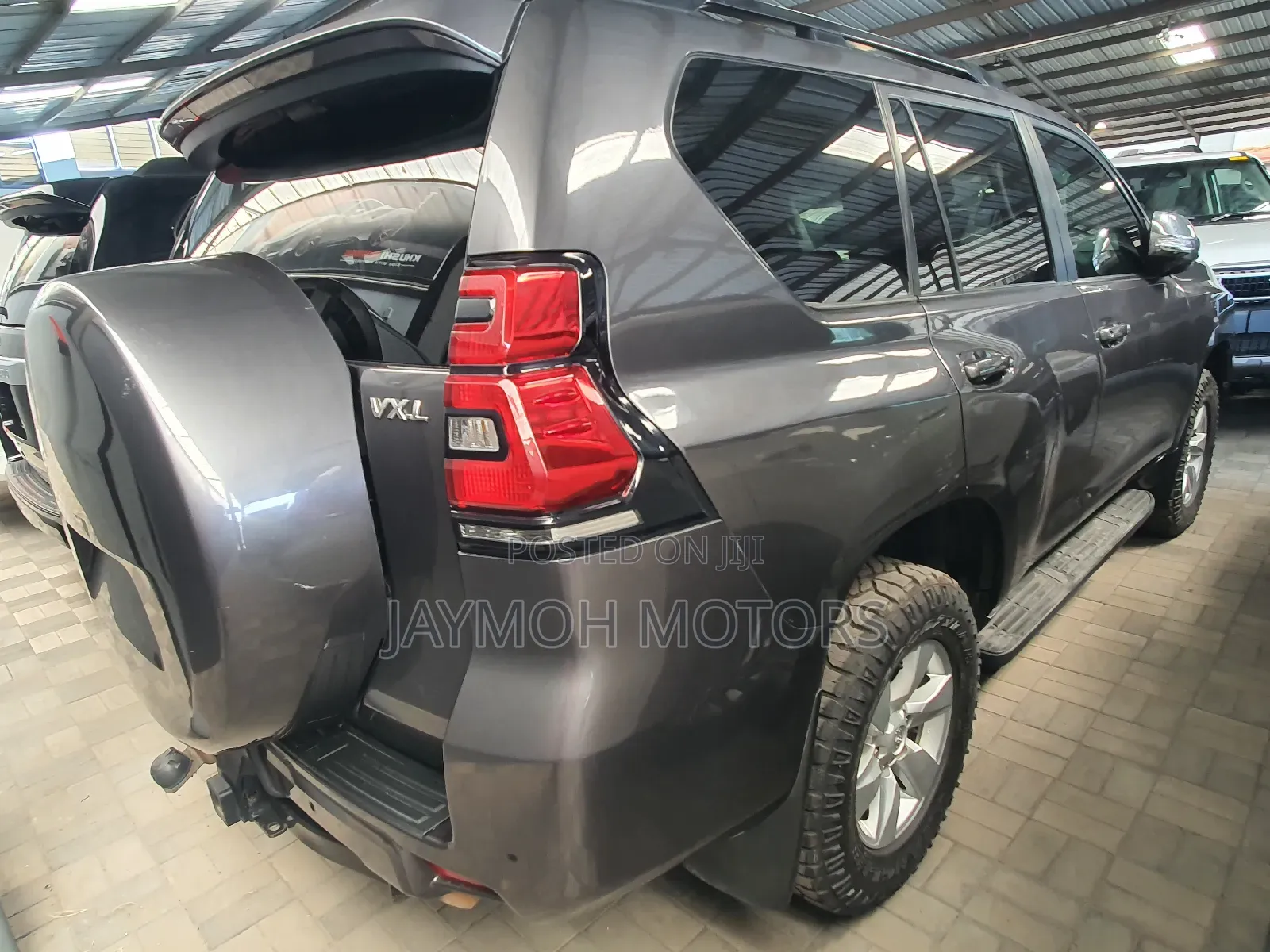 Toyota Land Cruiser Prado 2018 Gray