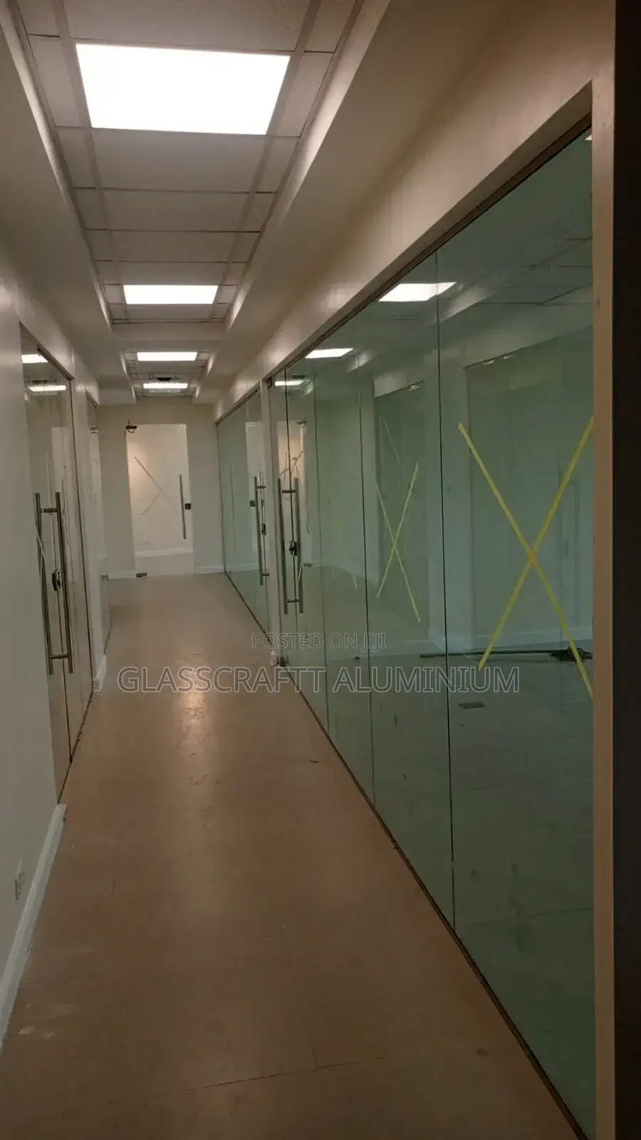 Framless Office Partition