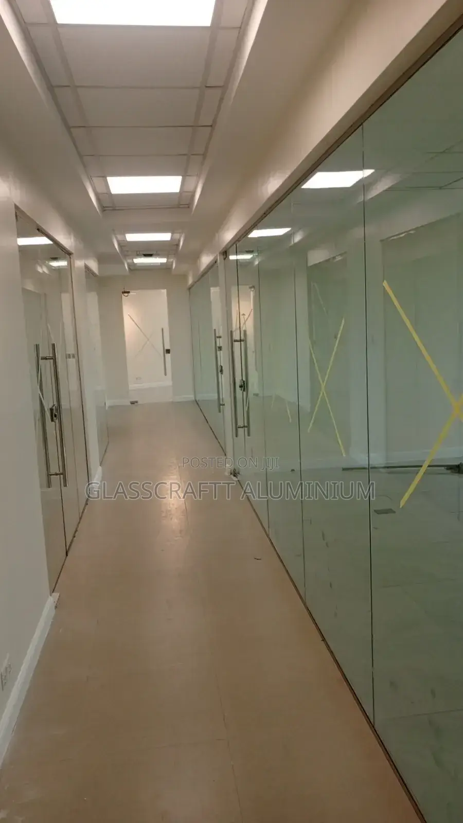 Framless Office Partition