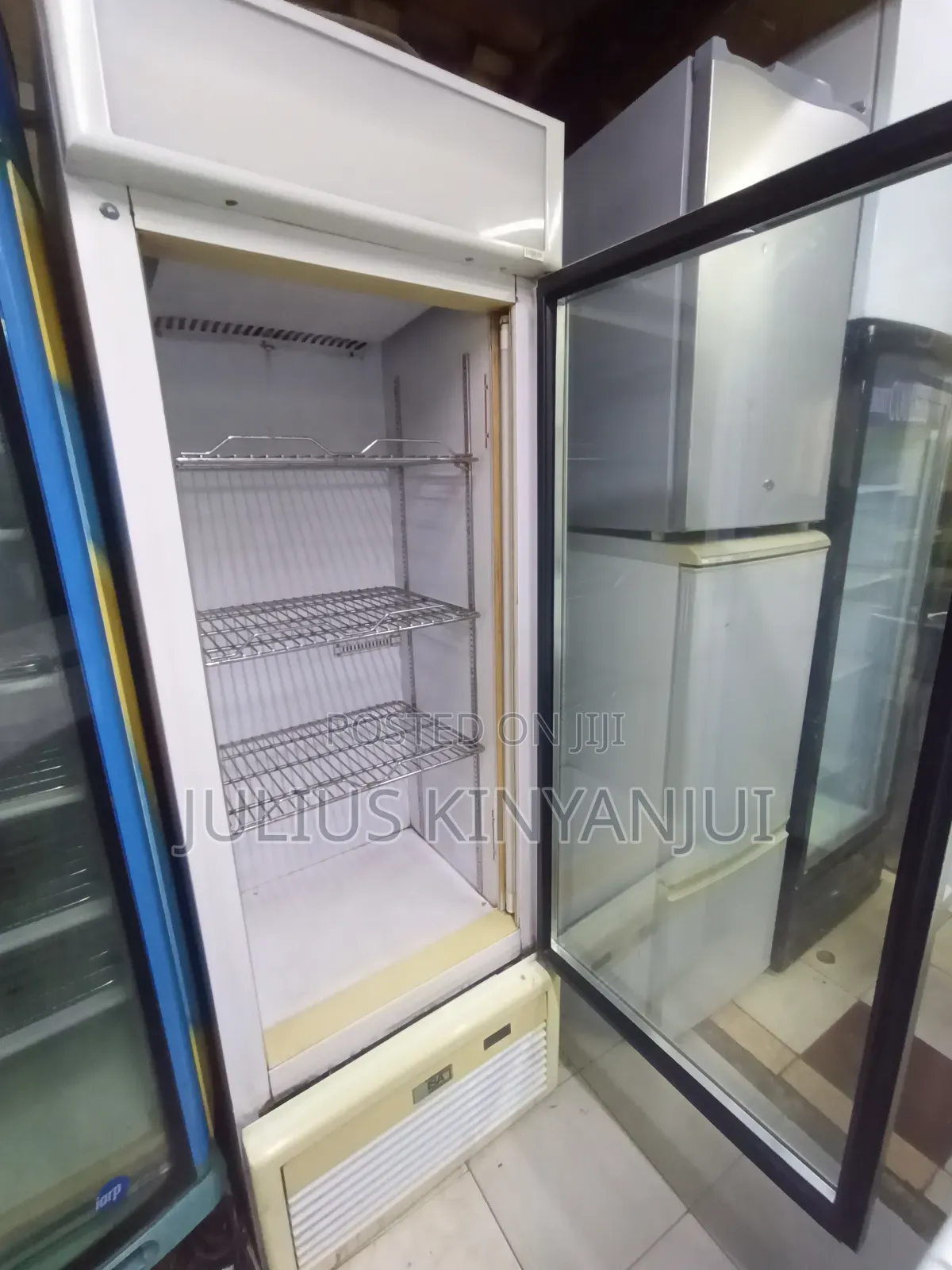Upright Freezer 500L