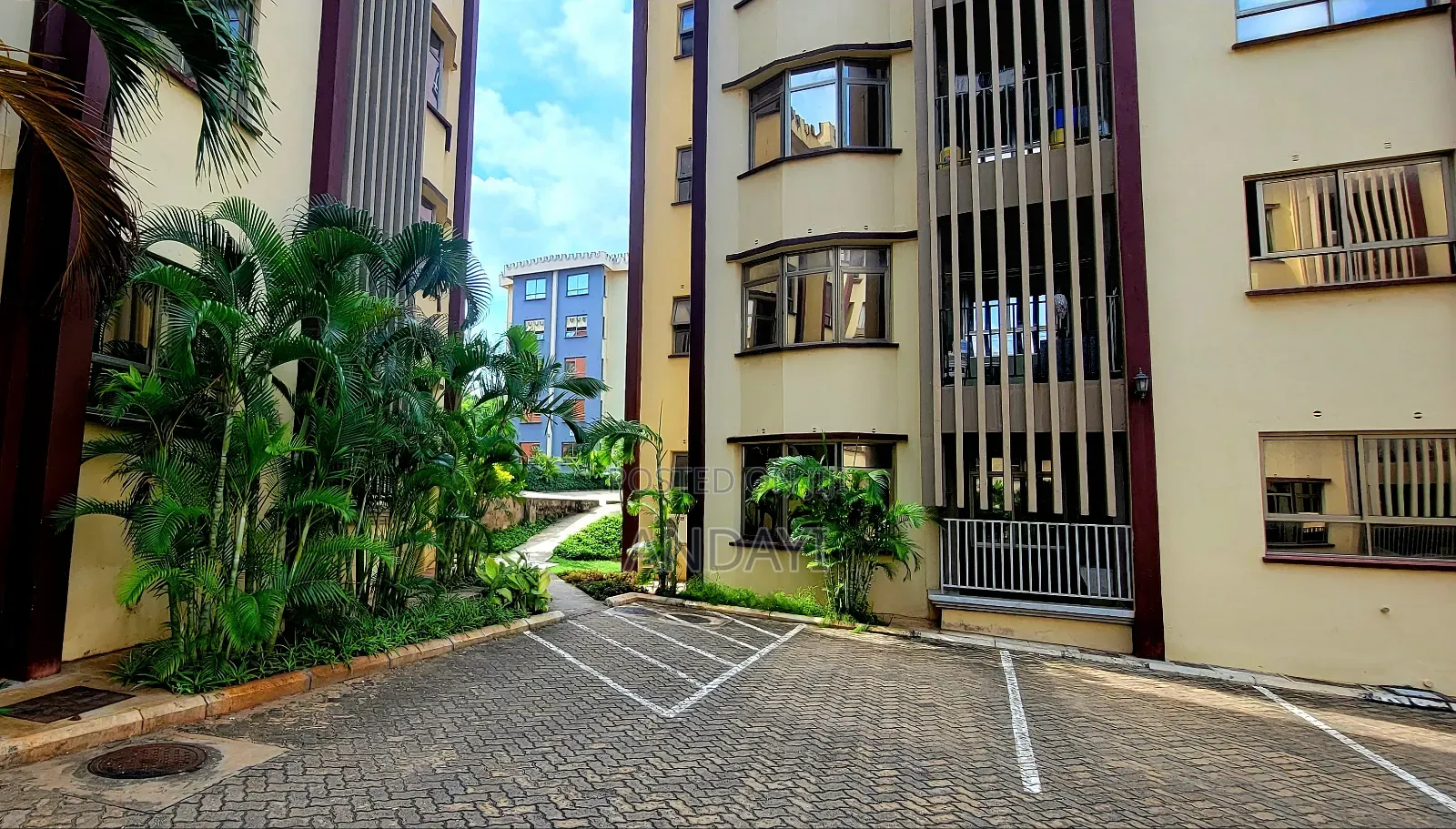Furnished 3bdrm Apartment in Sunrise Apartments, Shanzu for sale