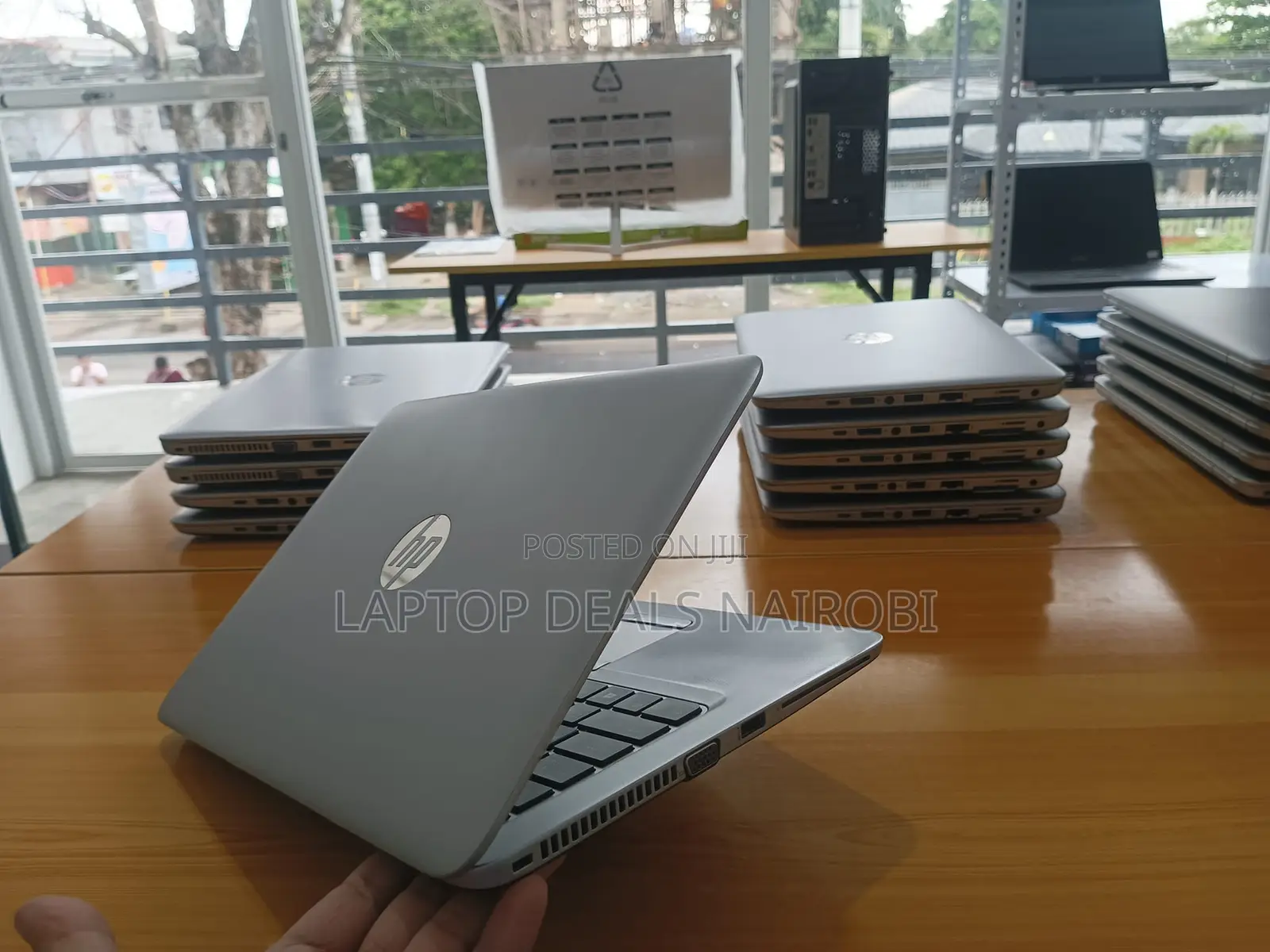 Laptop HP EliteBook 820 8GB Intel Core I5 SSD 256GB