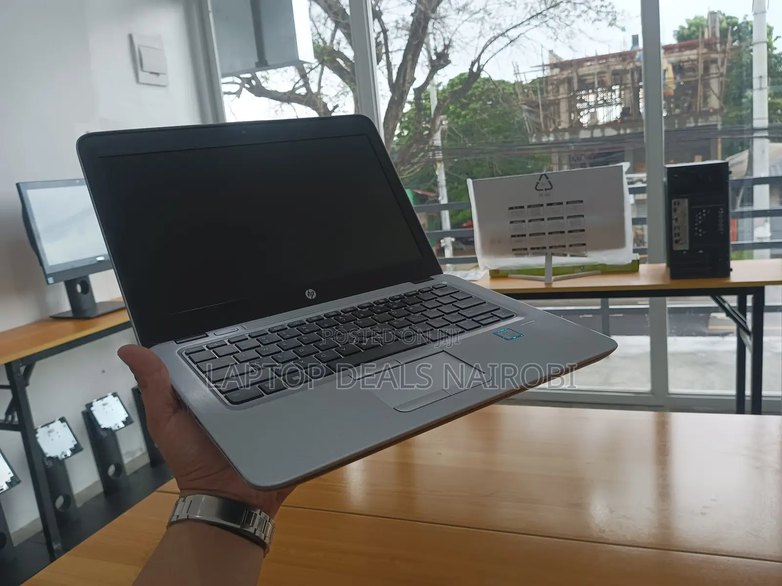 Laptop HP EliteBook 820 8GB Intel Core I5 SSD 256GB