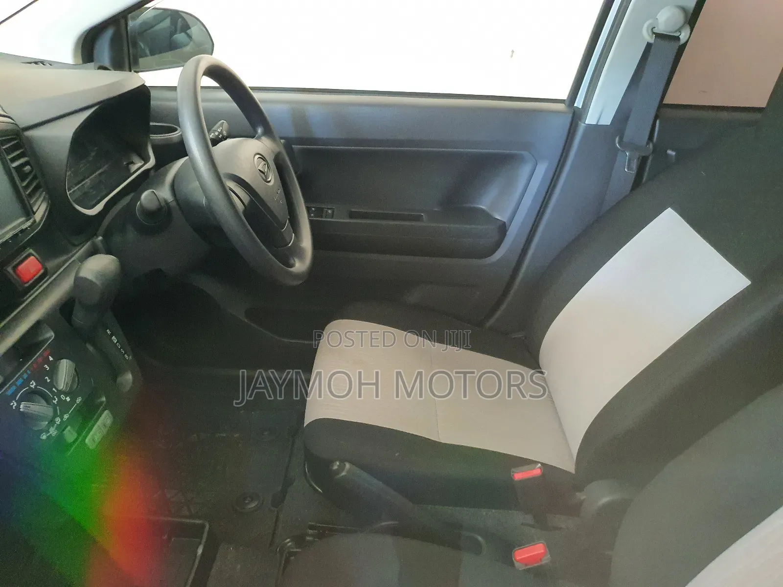 Daihatsu Mira 2018 Silver