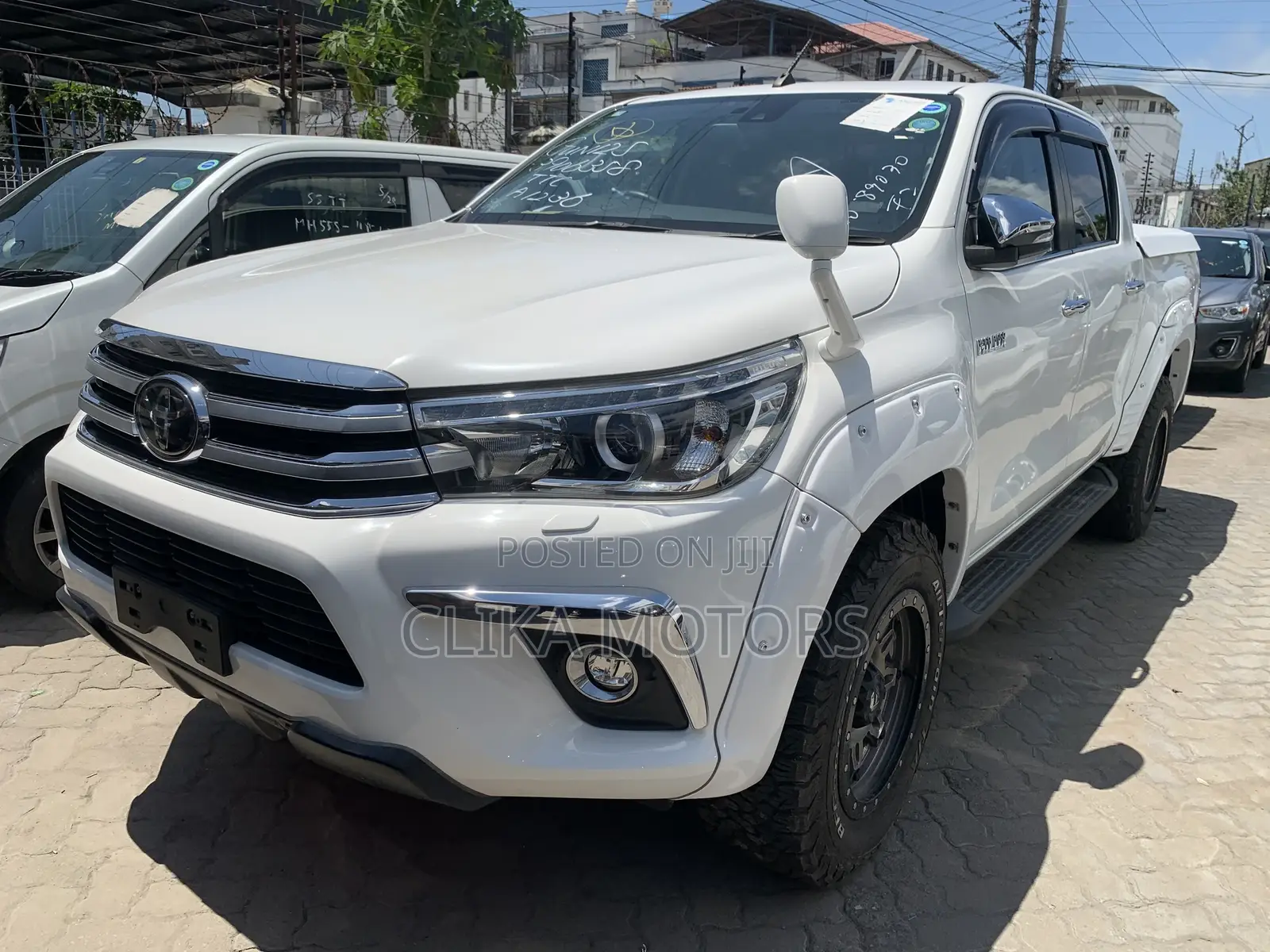Toyota Hilux 2018 White
