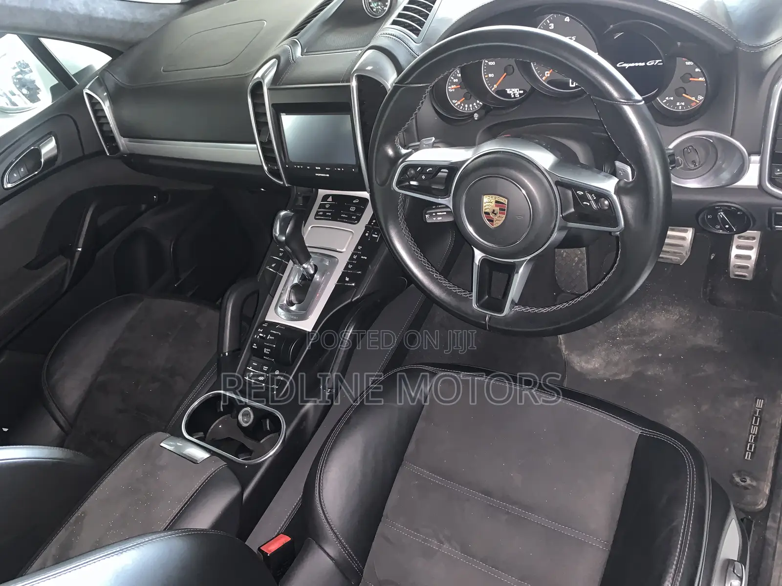 Porsche Cayenne GTS AWD 2018 Pearl