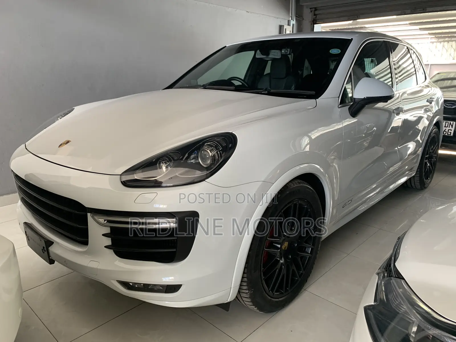 Porsche Cayenne GTS AWD 2018 Pearl