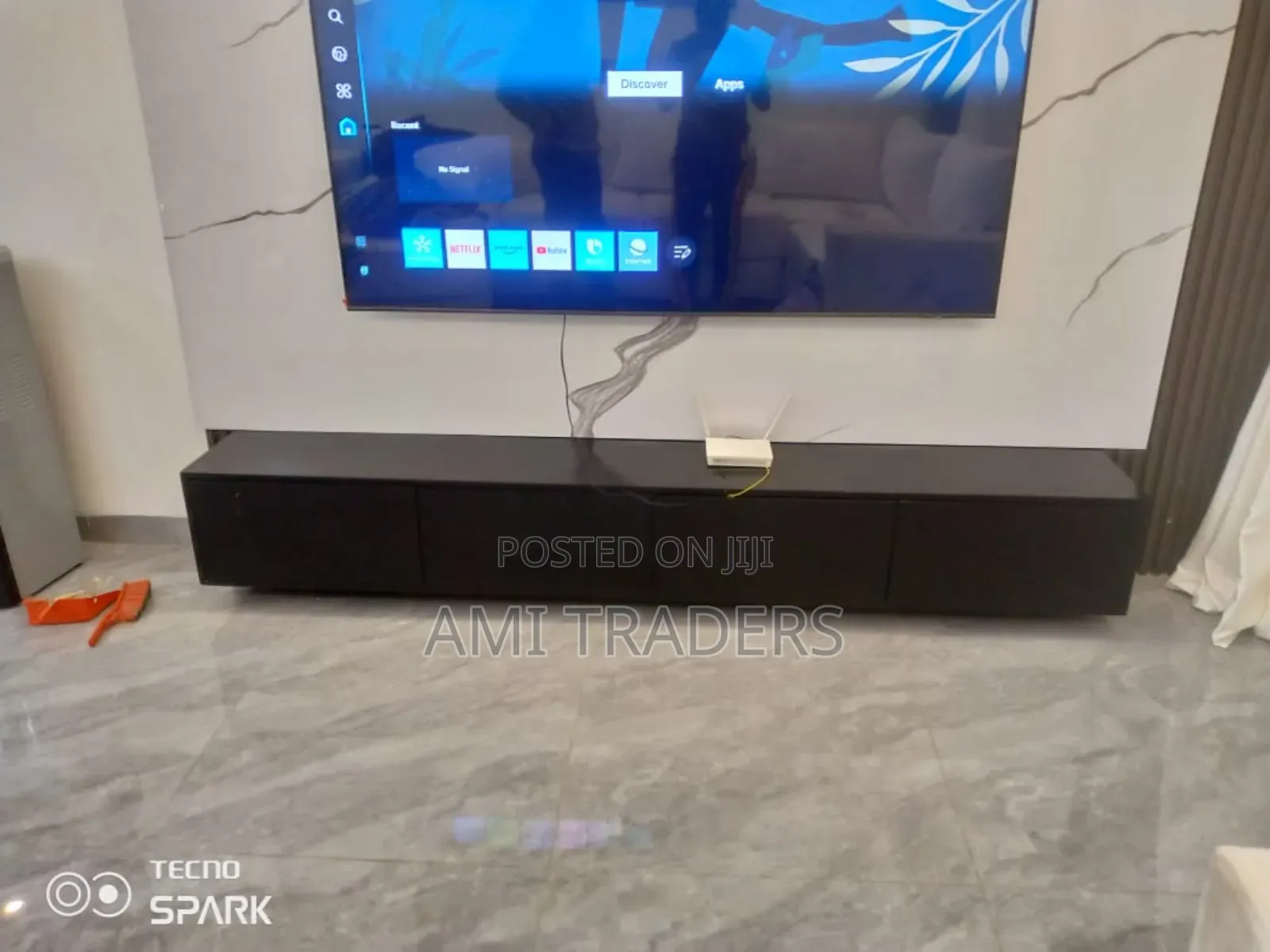 Black Floating Tv Cabinet (8ft)