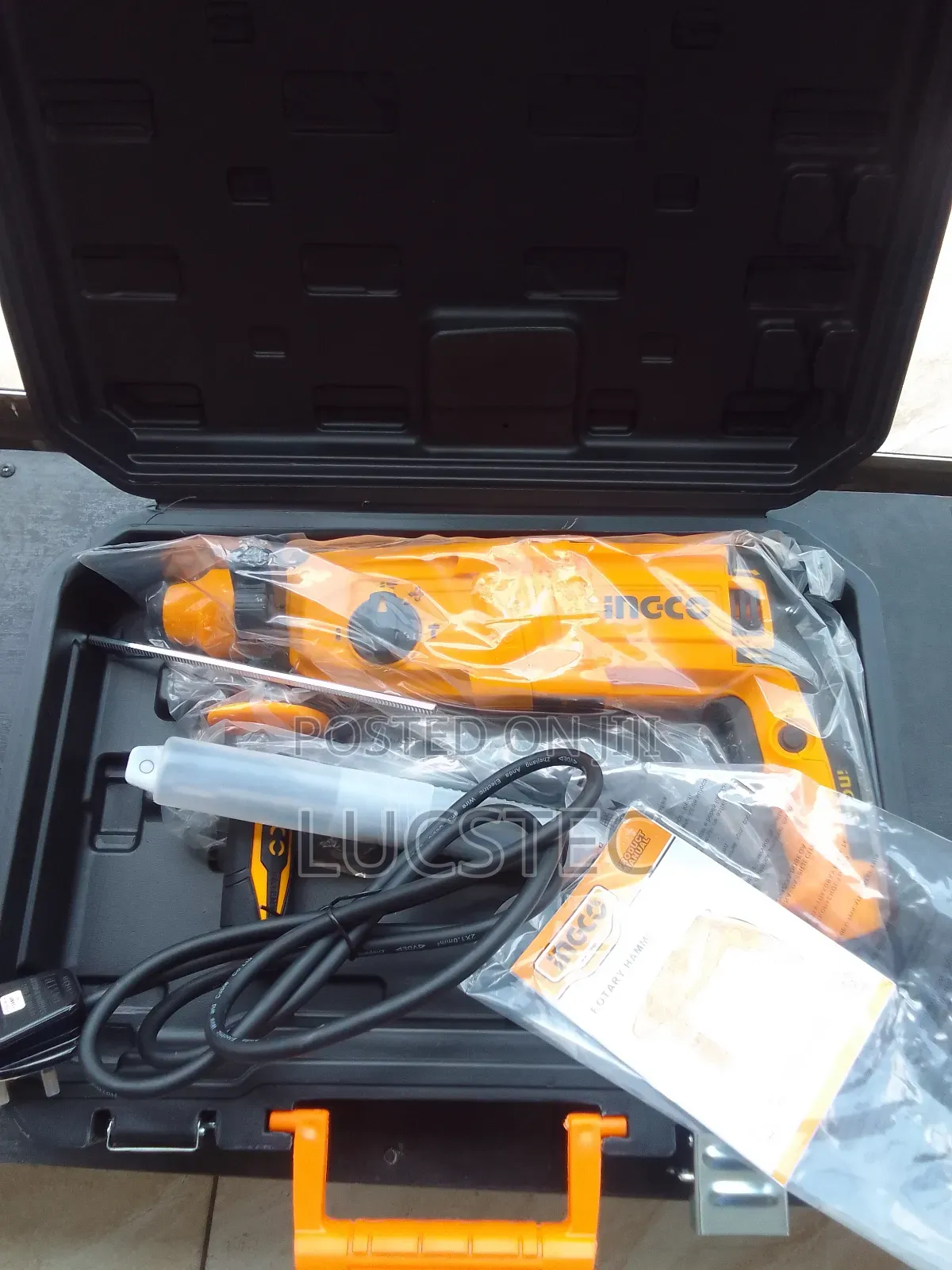 INGCO 800W Rotary Hammer
