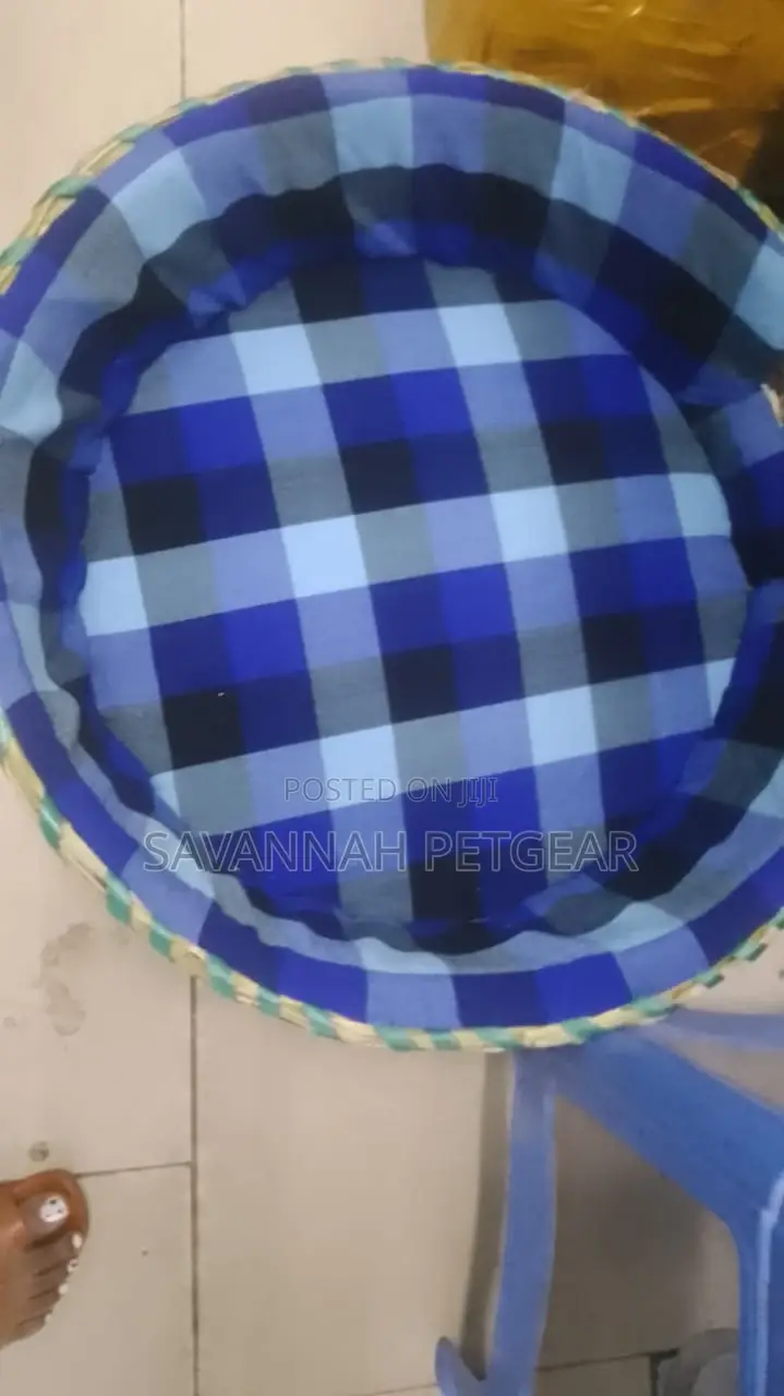 Checkered Blue Maasai Cloth Pet Bed Dog Baskets Size - 26"