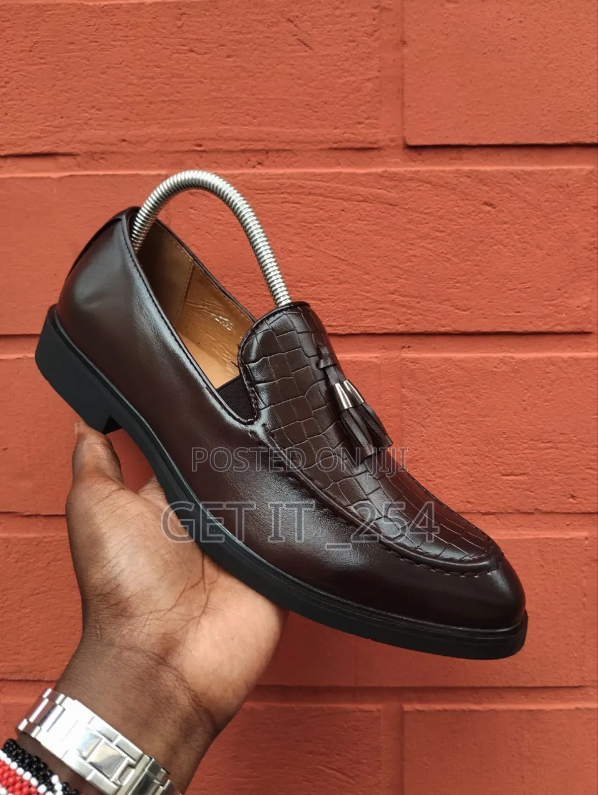  _Quality Laceless Official_ 
 _Size 39____ 45_