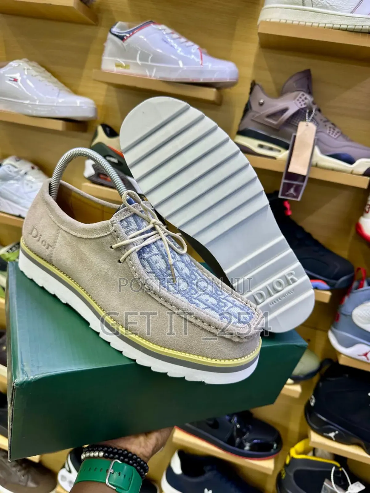 Clarks Dior Restocked
Size 39-45