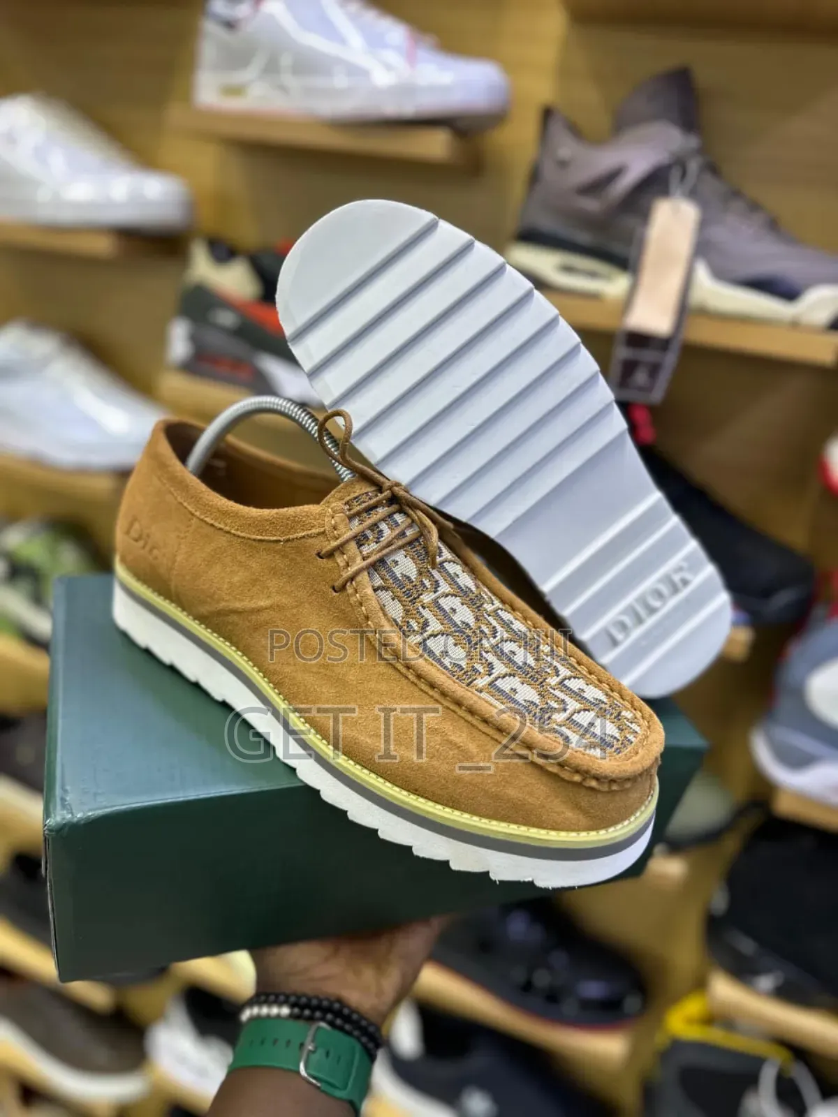 Clarks Dior Restocked
Size 39-45