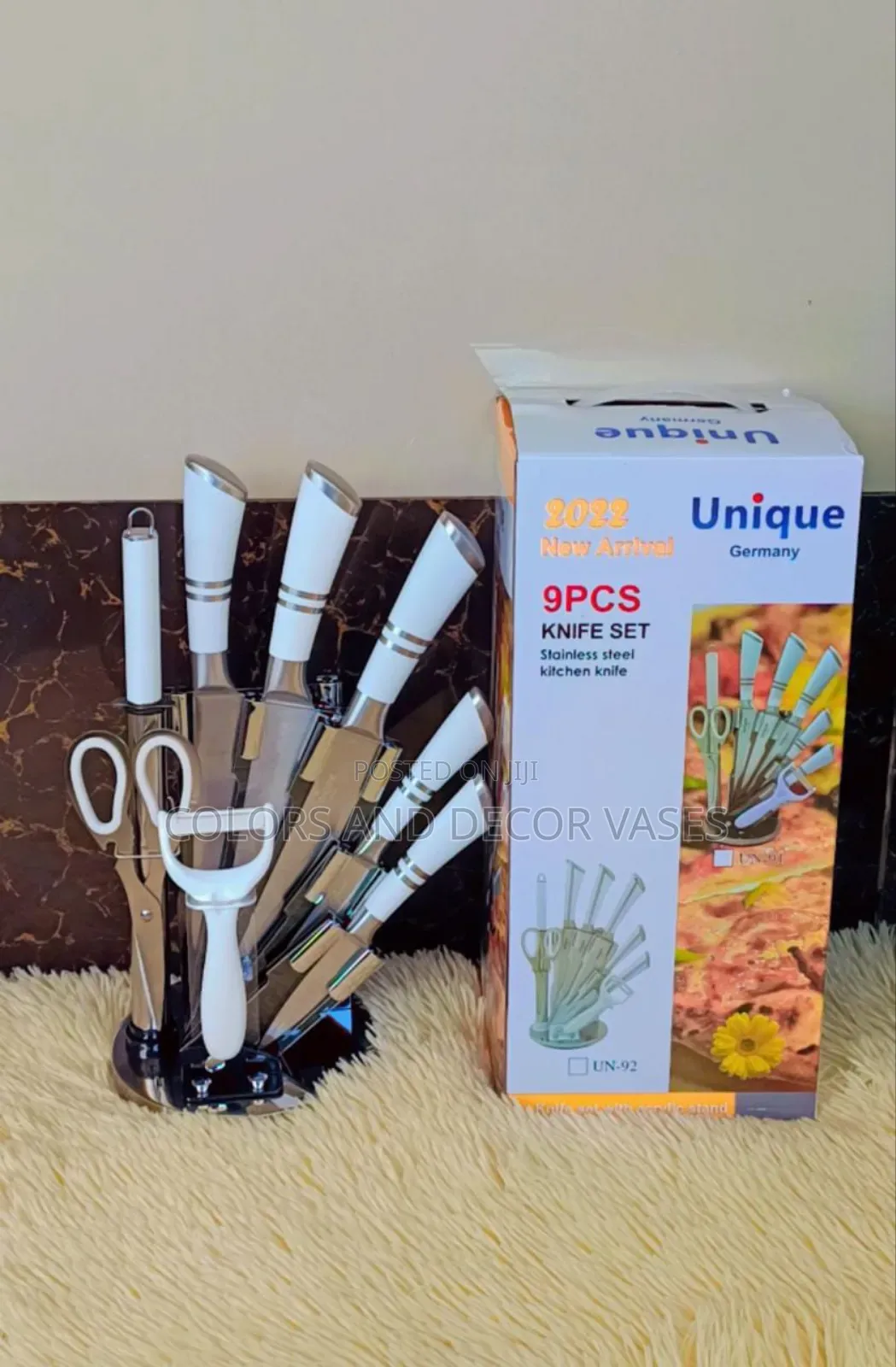 Unique Knife Set 
White