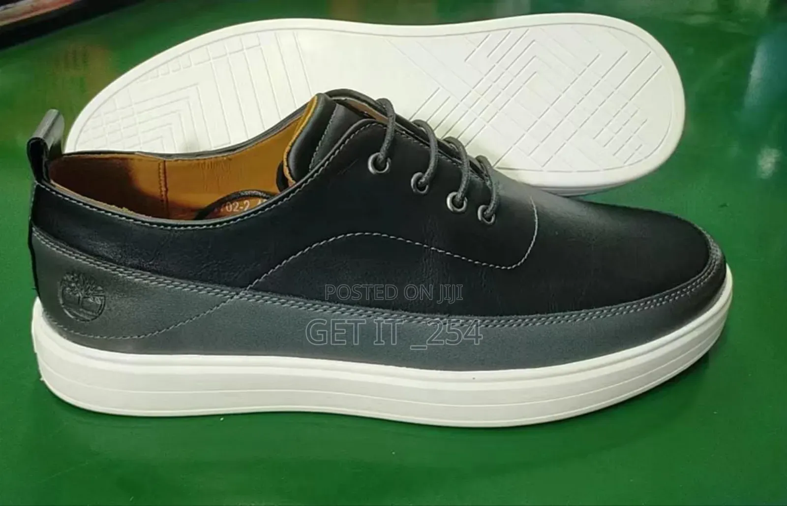 *Timberland Casuals*
*Sizes; 40 -- 45*
*