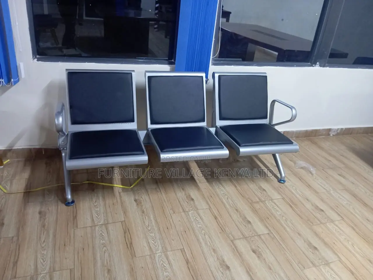 Office 3-Seater Reception Heavy-Duty Padded Bench in Black