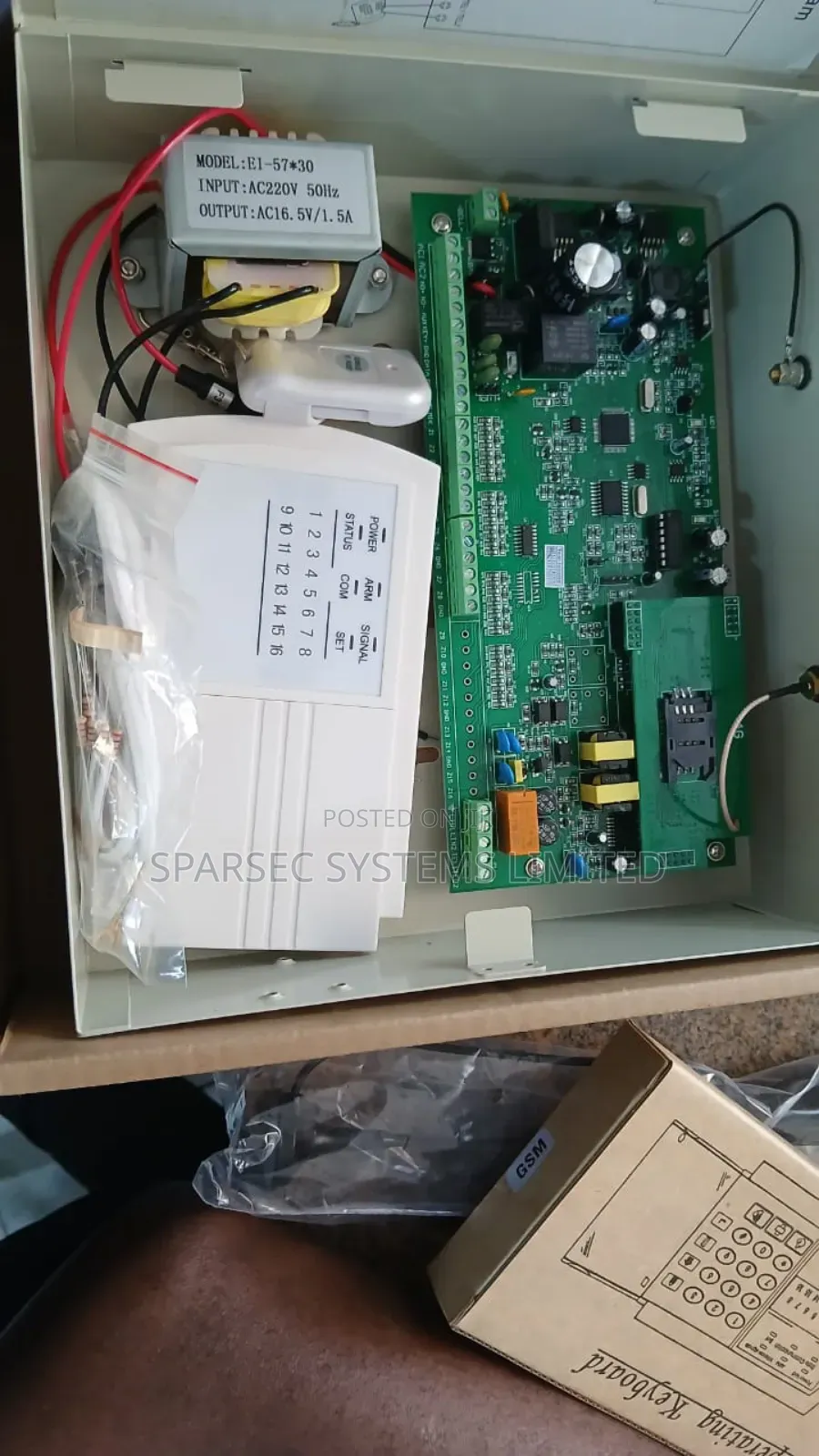 Universal Gsm Intruder Alarm System 816 Wired/Wireless