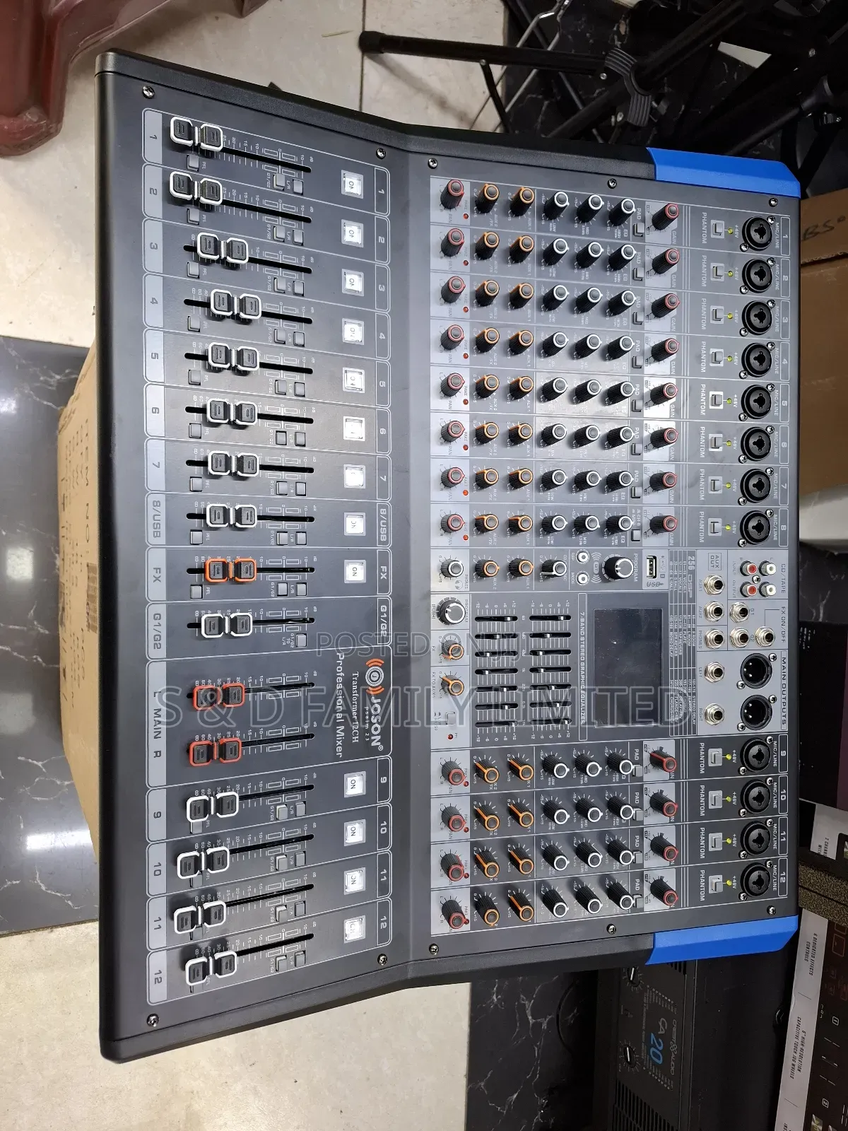 Jason 12 Channels Powered Mixer