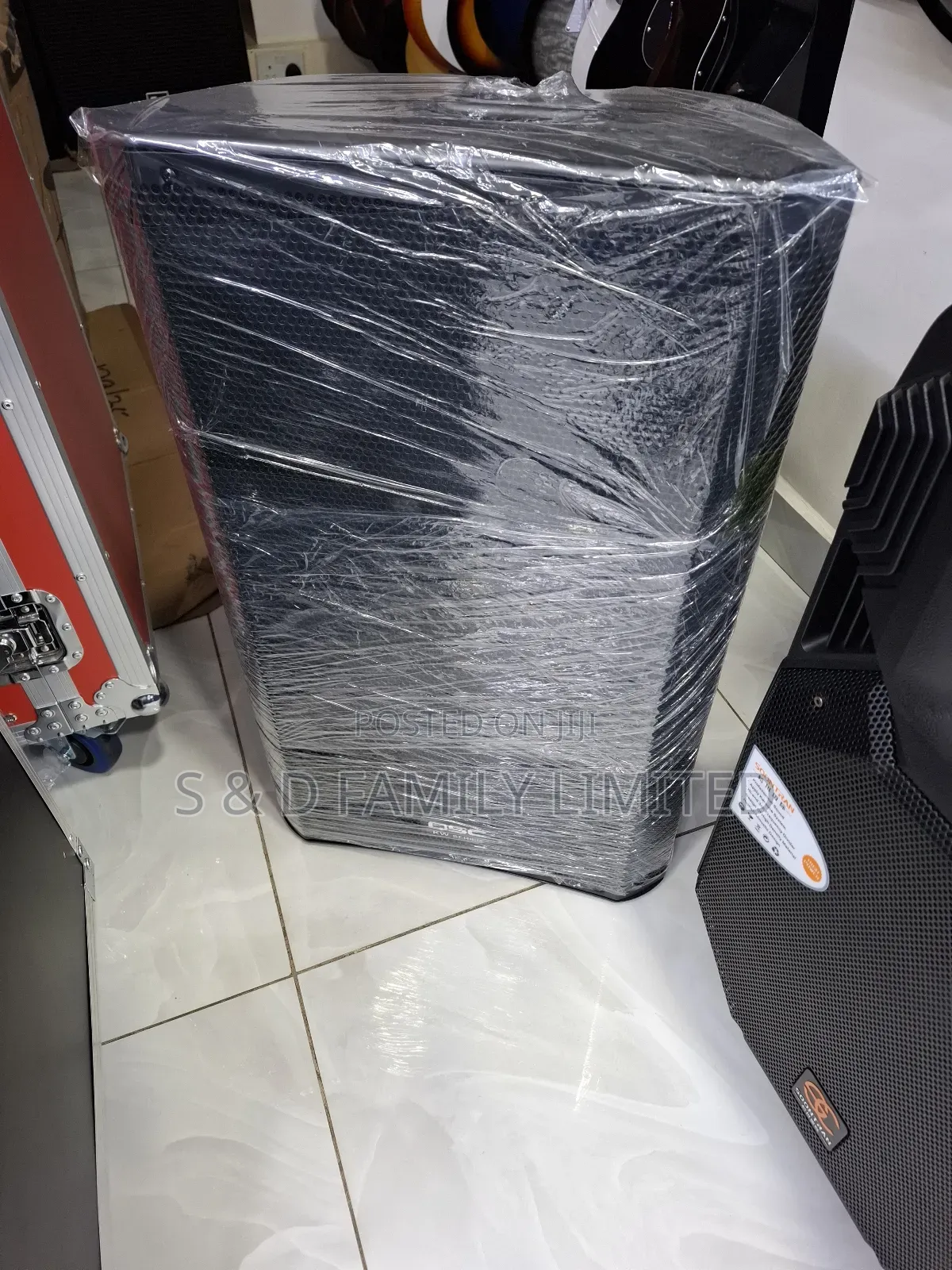 QSC KW152 Active Speaker 15 Inches