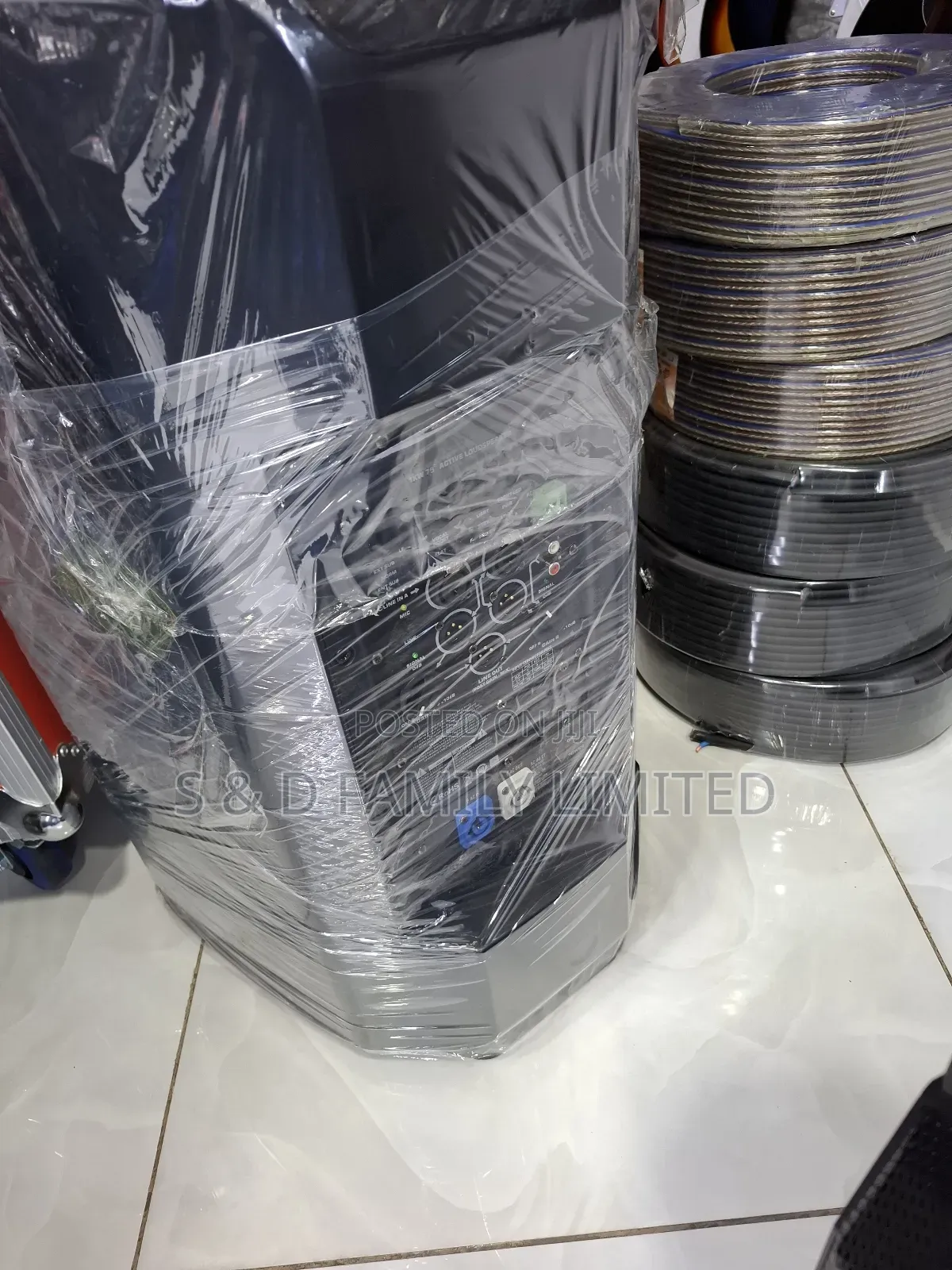 QSC KW152 Active Speaker 15 Inches