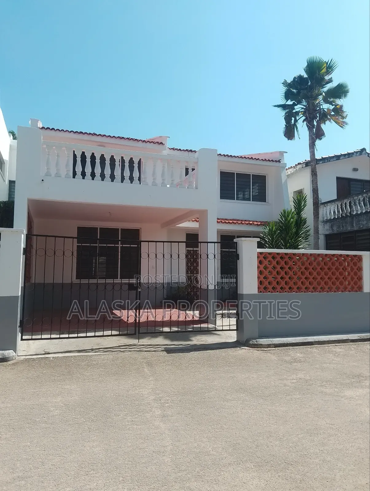 4bdrm Villa in Nyali Estate for rent