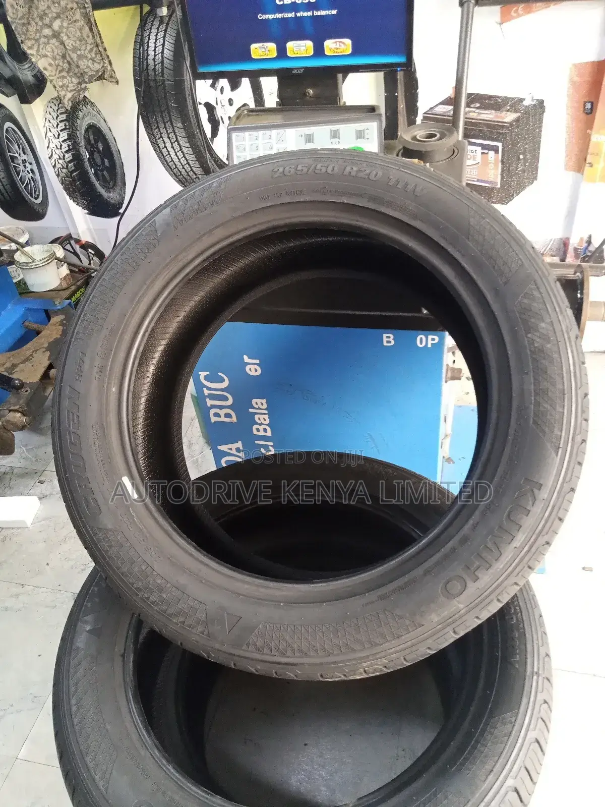 265/50r20 Kumho Crugen Tires
